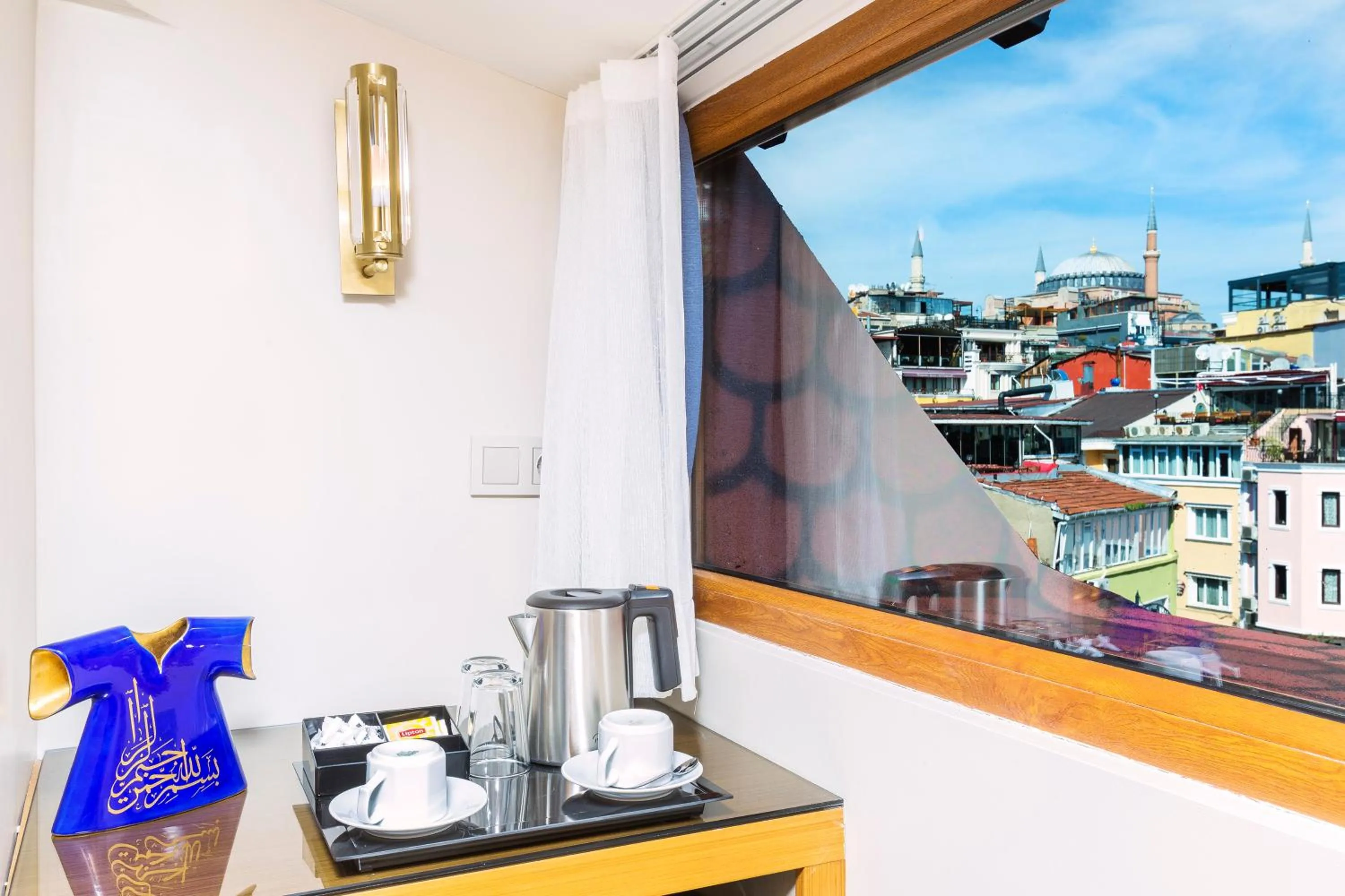 Decorative detail in Acra Hotel - Special Category