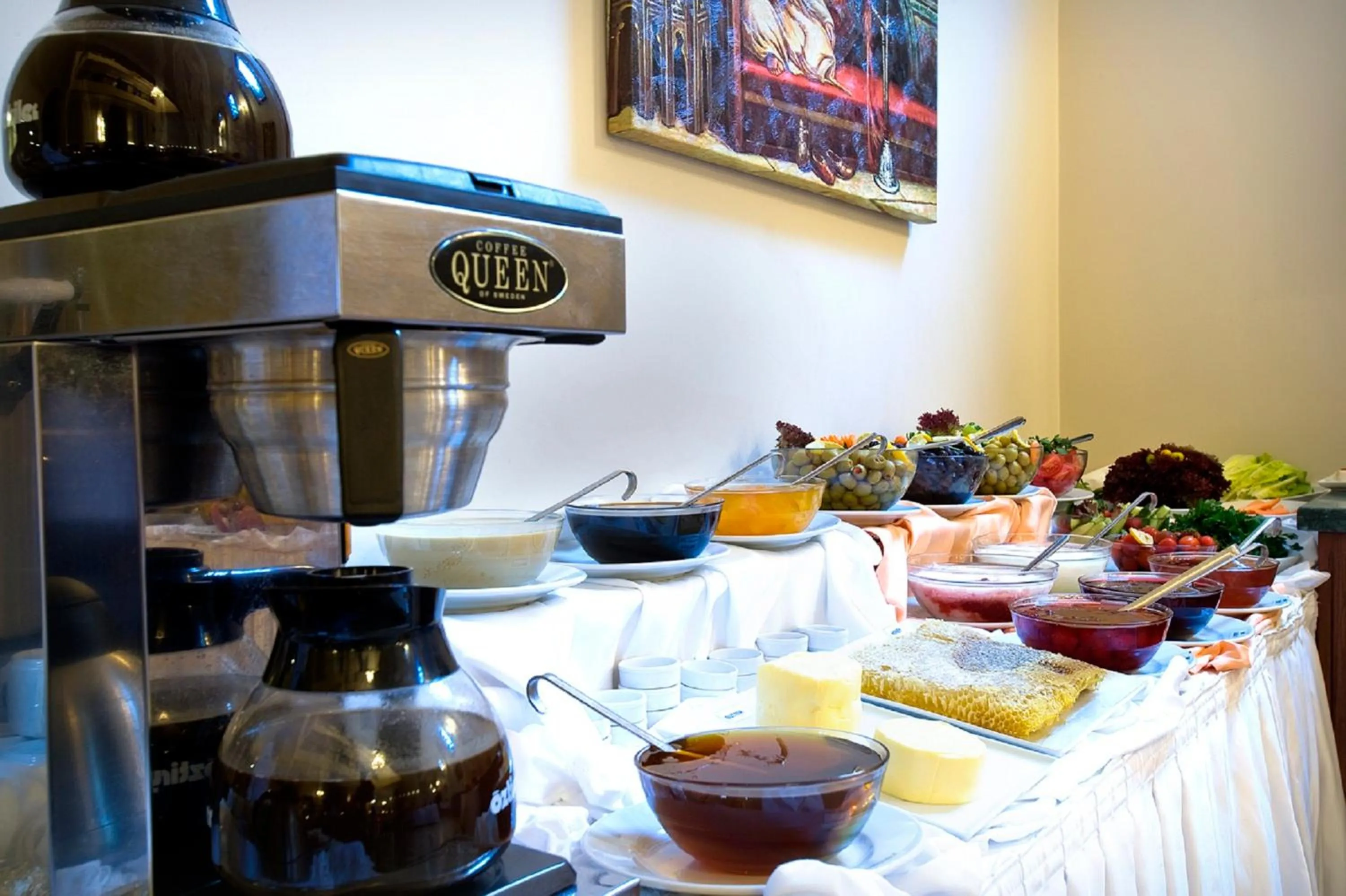 Continental breakfast in Acra Hotel - Special Category