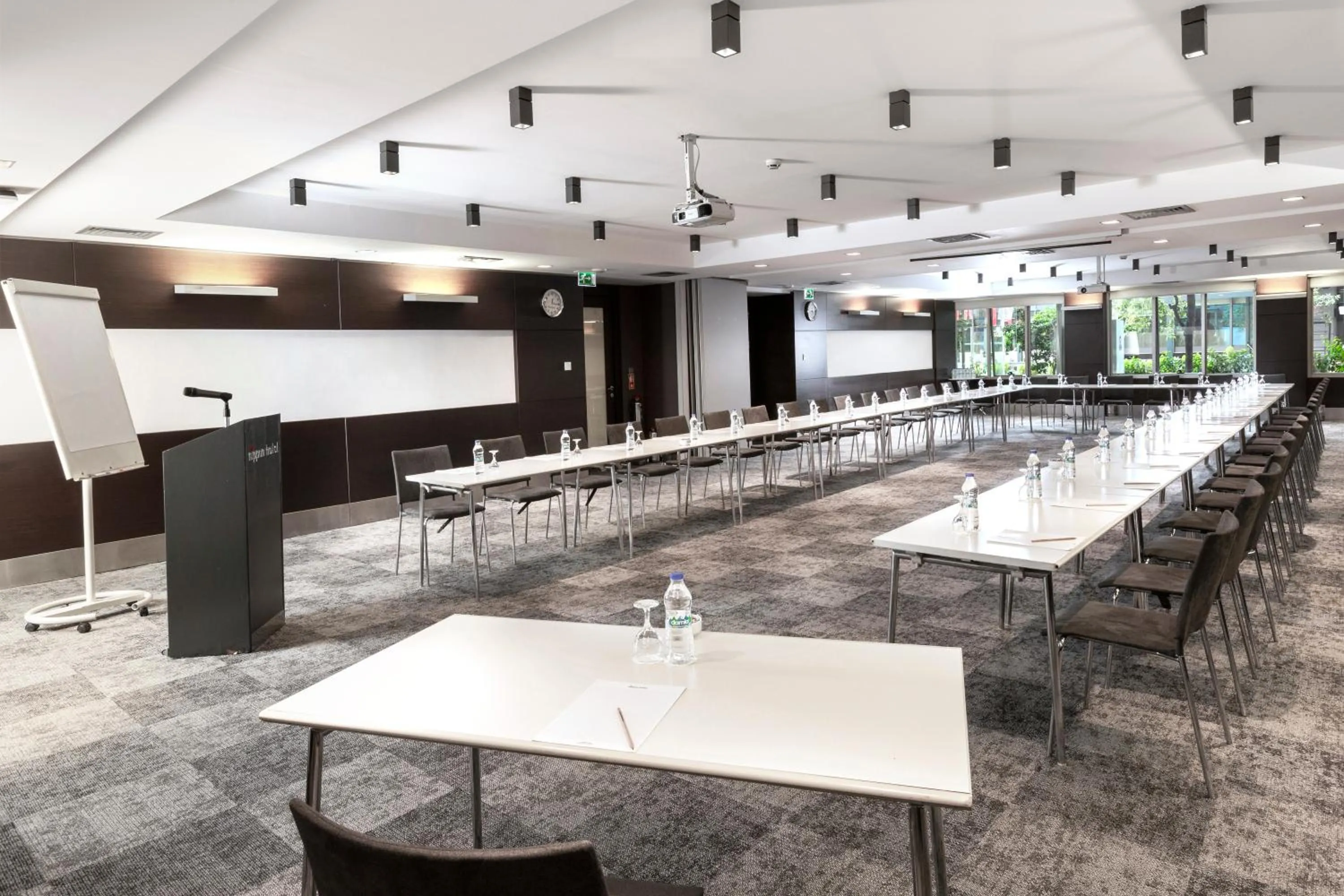 Banquet/Function facilities in Nippon Hotel