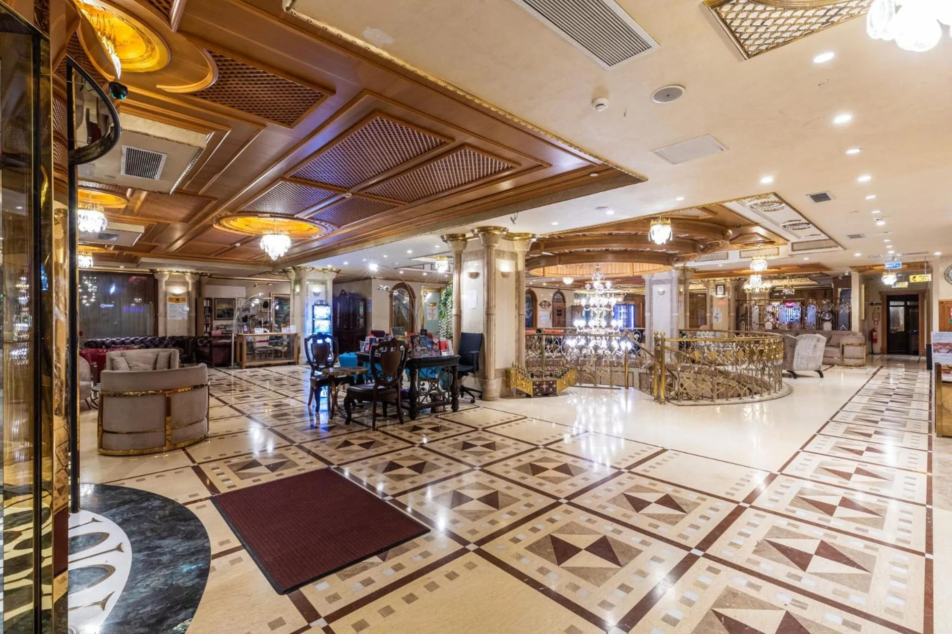 Seating area in Wyndham Istanbul Old City