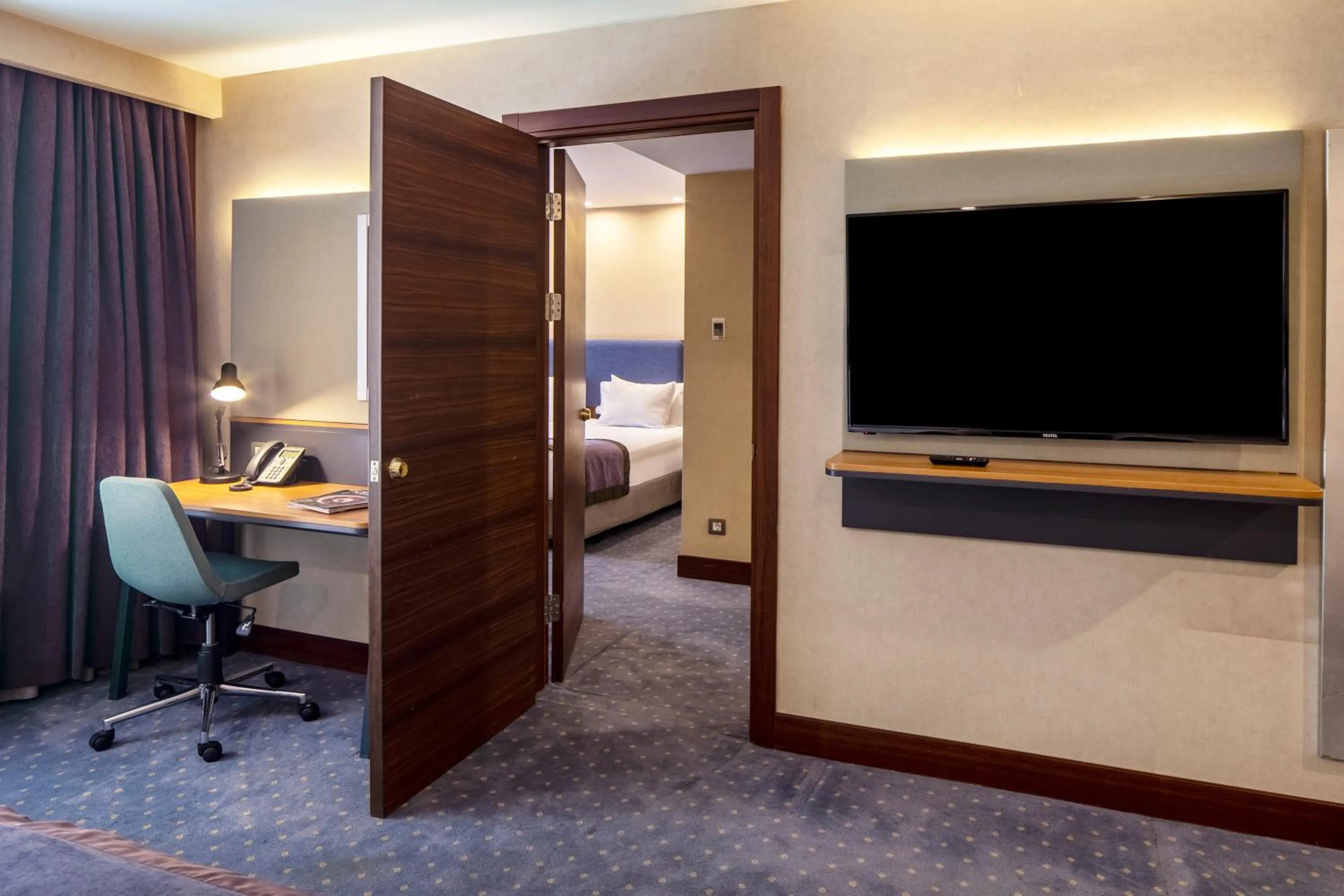 Bed in Holiday Inn Sisli by IHG