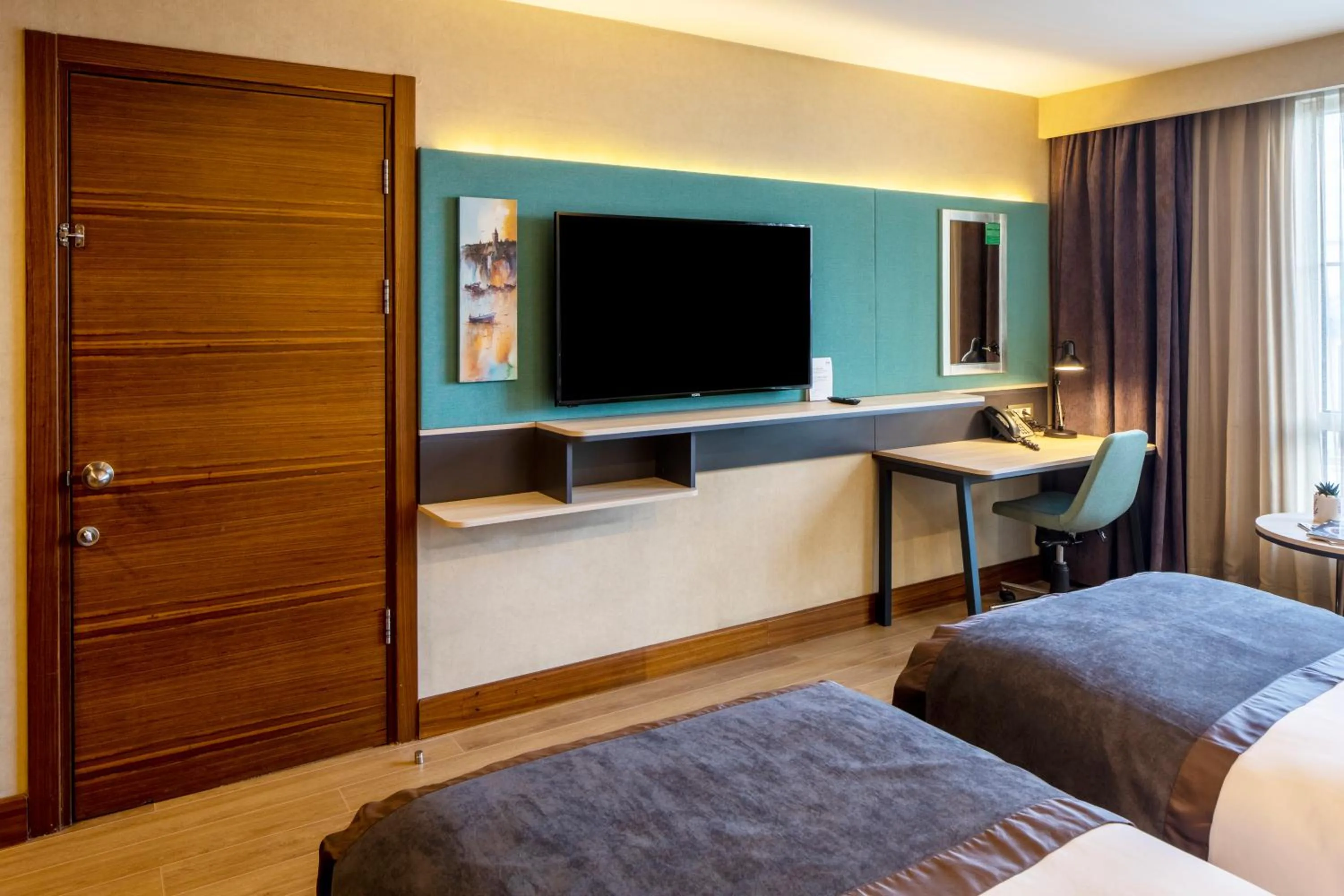 Bed in Holiday Inn Sisli by IHG