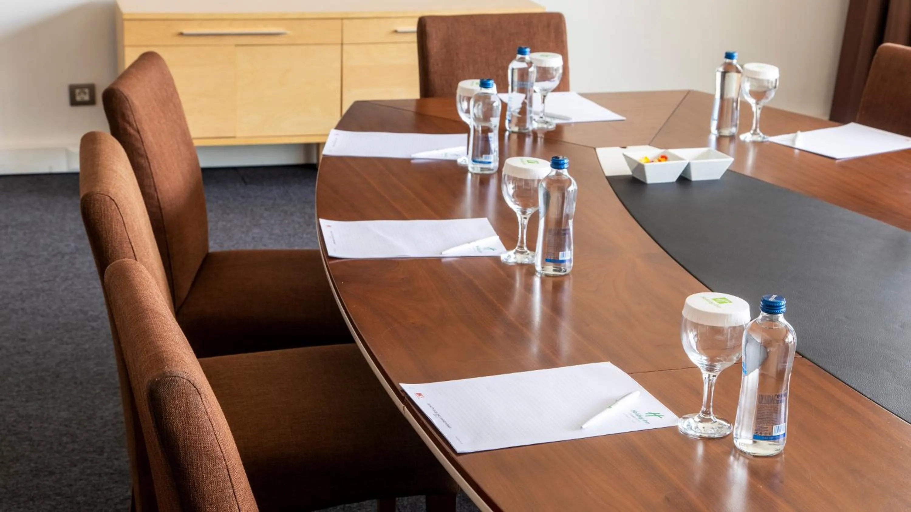 Meeting/conference room in Holiday Inn Sisli by IHG