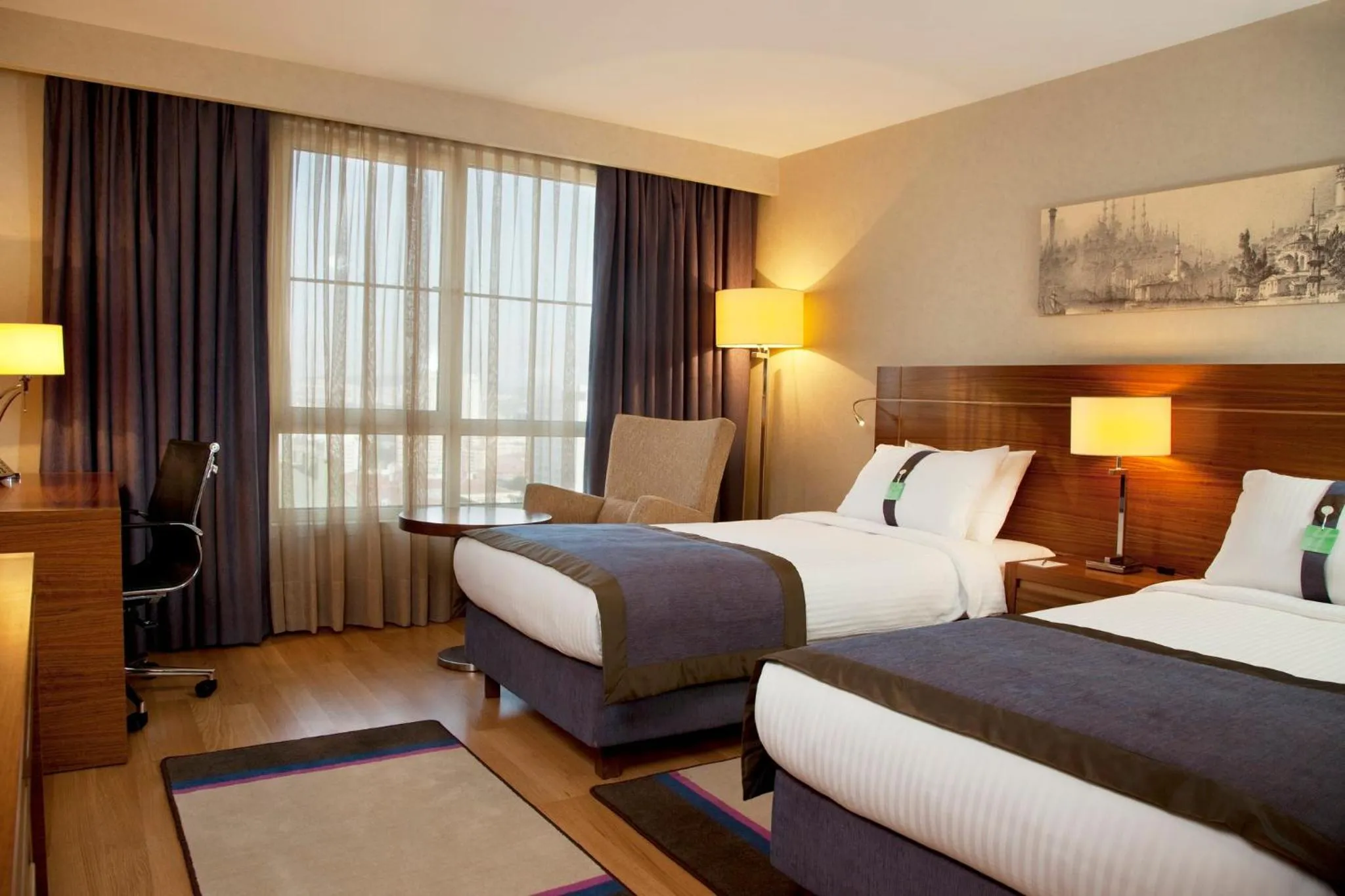 Photo of the whole room, Bed in Holiday Inn Sisli by IHG