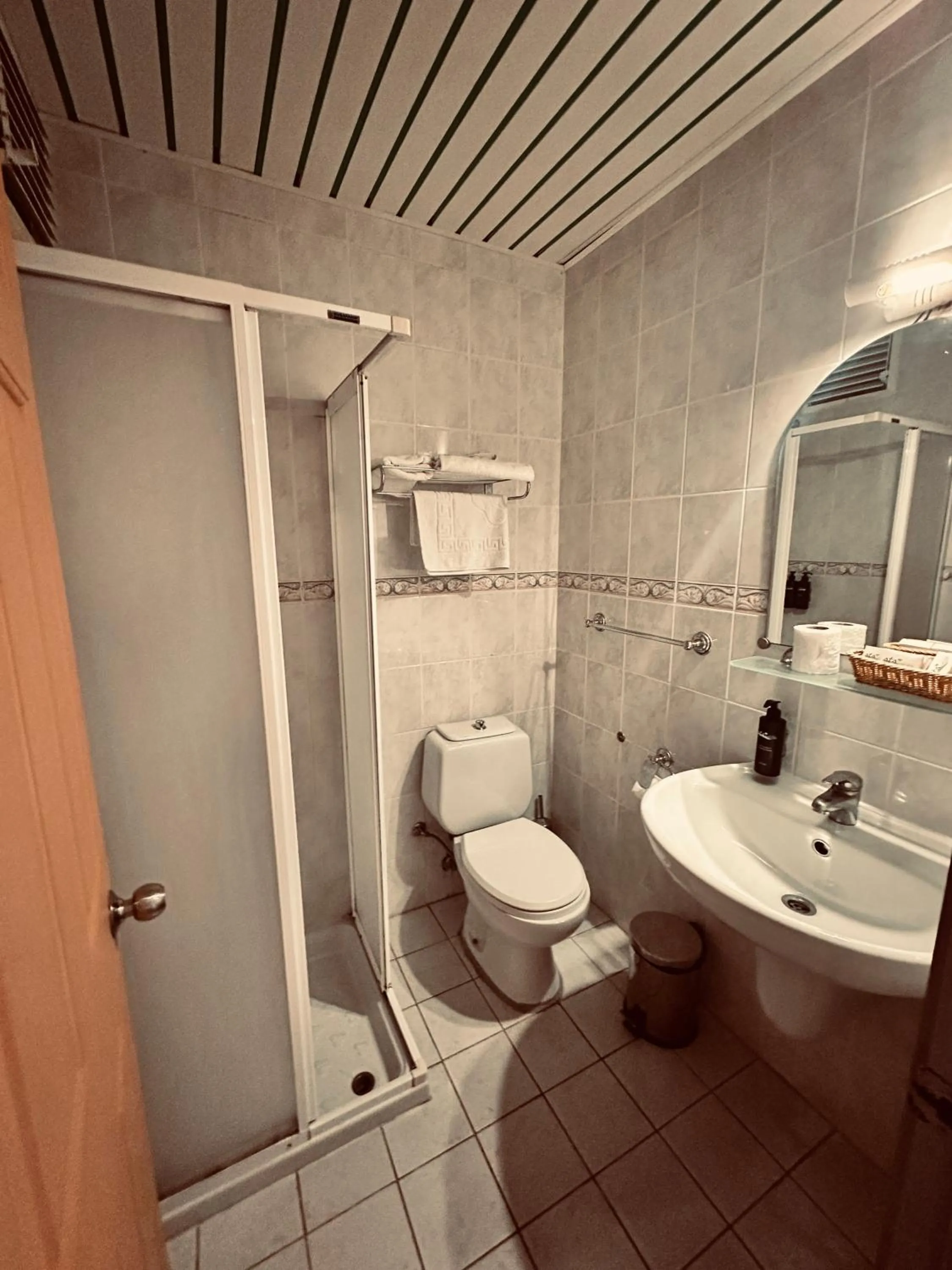 Bathroom in Ata Park Hotel