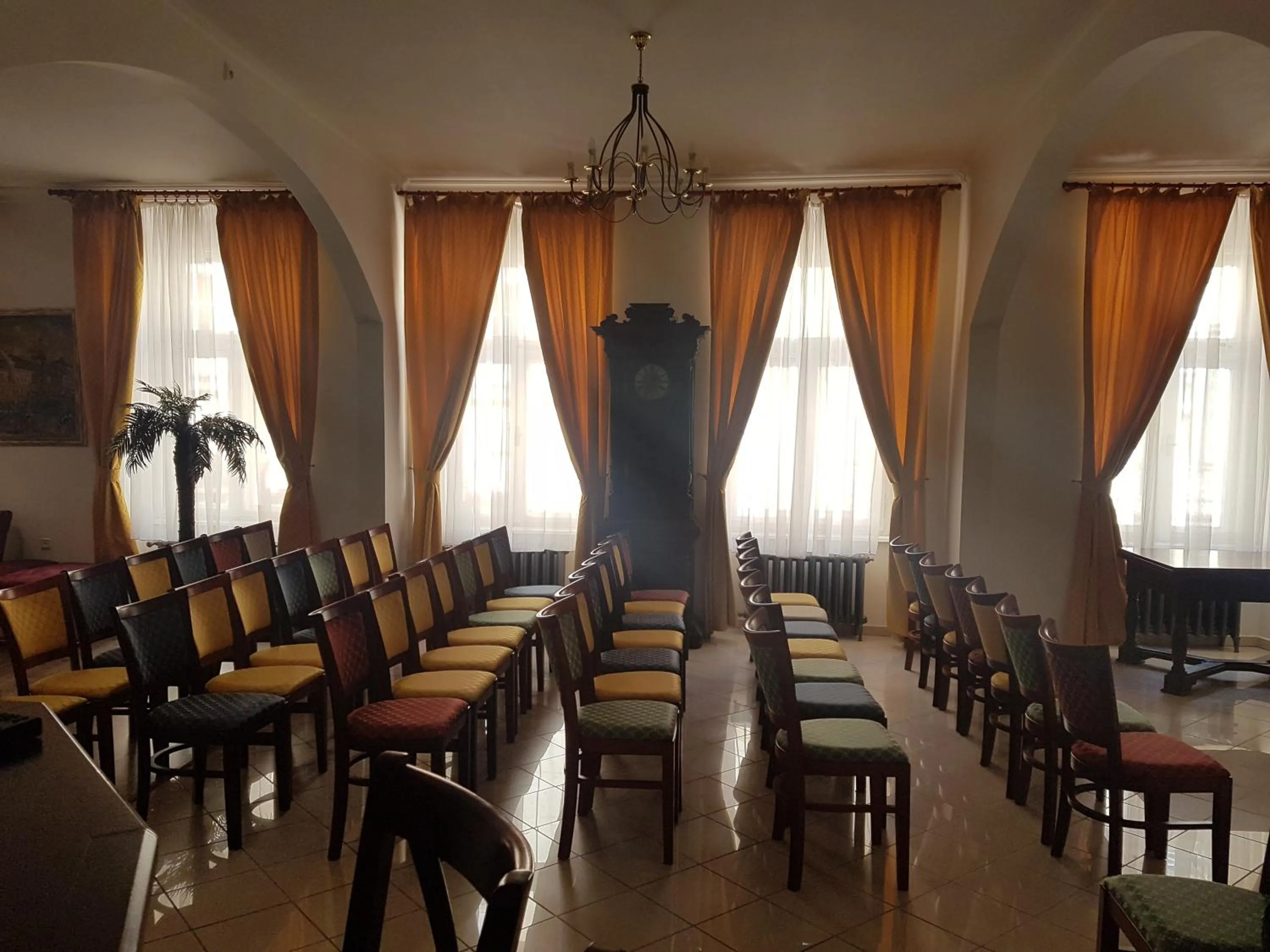 Communal lounge/ TV room in Hotel Bristol