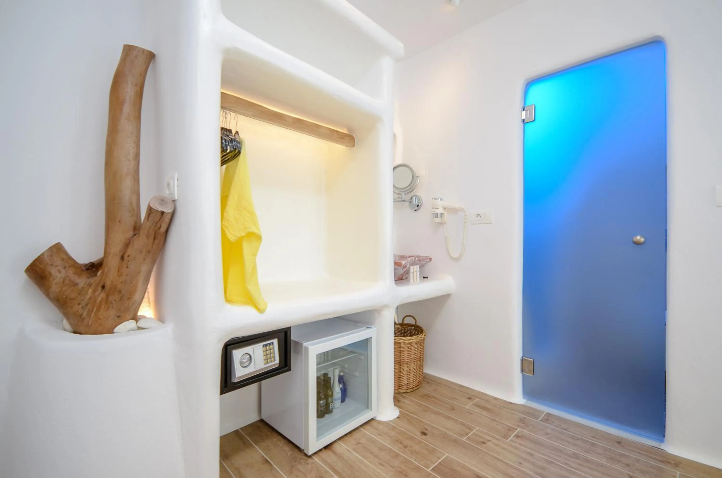 Naxos Island Escape Suites