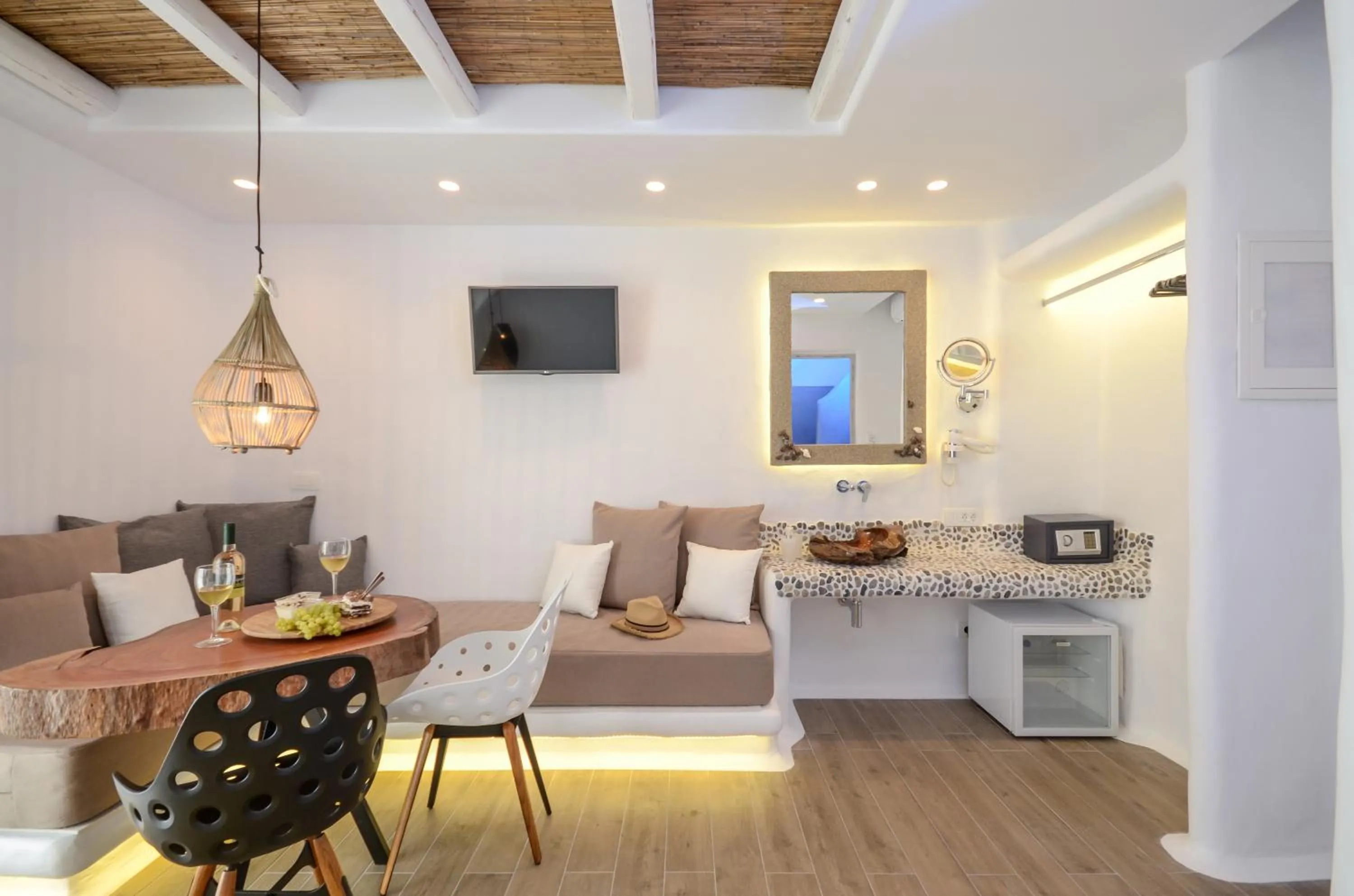 Decorative detail in Naxos Island Escape Suites