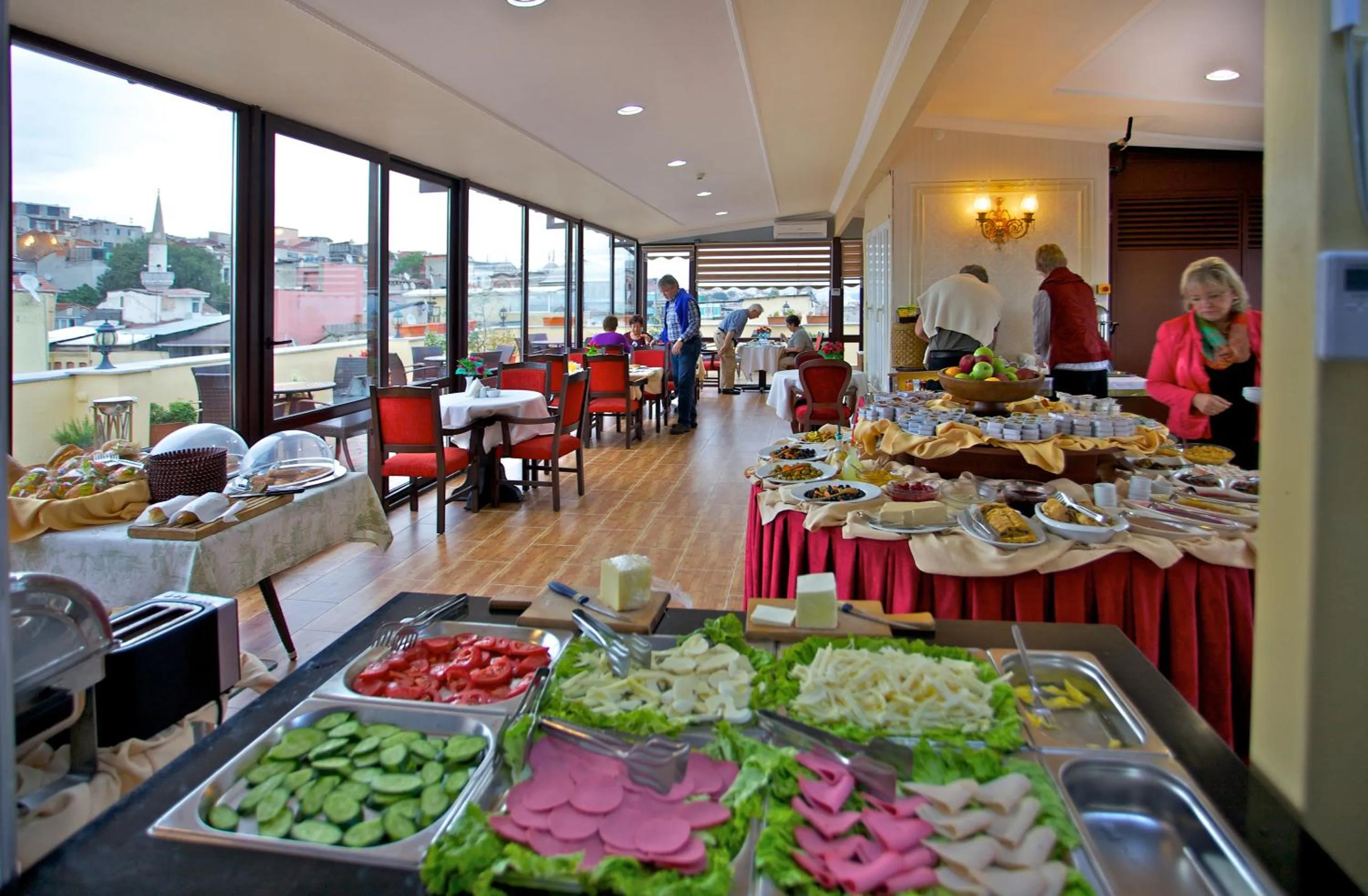 Restaurant/places to eat in Amber Hotel & Spa