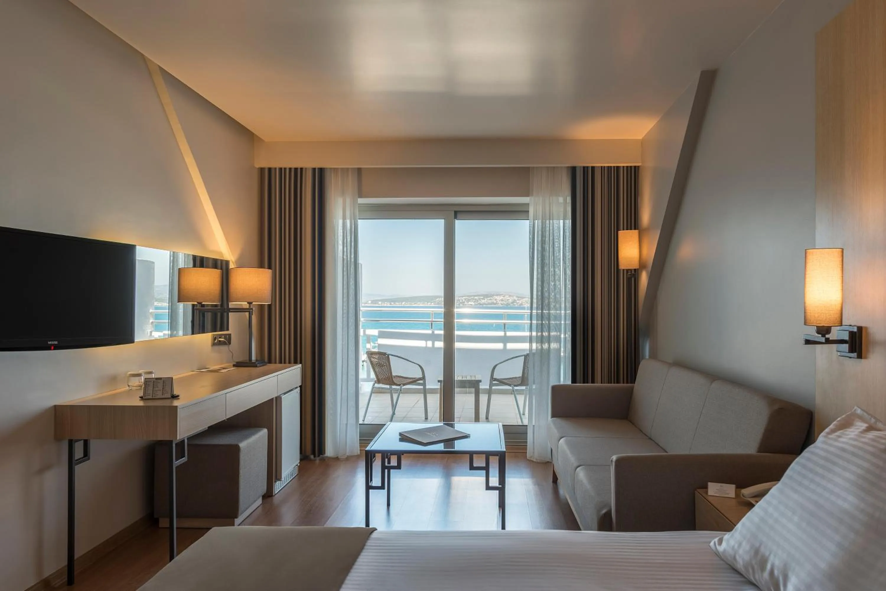 Photo of the whole room, Bed in Altin Yunus Hotel & SPA - Çeşme