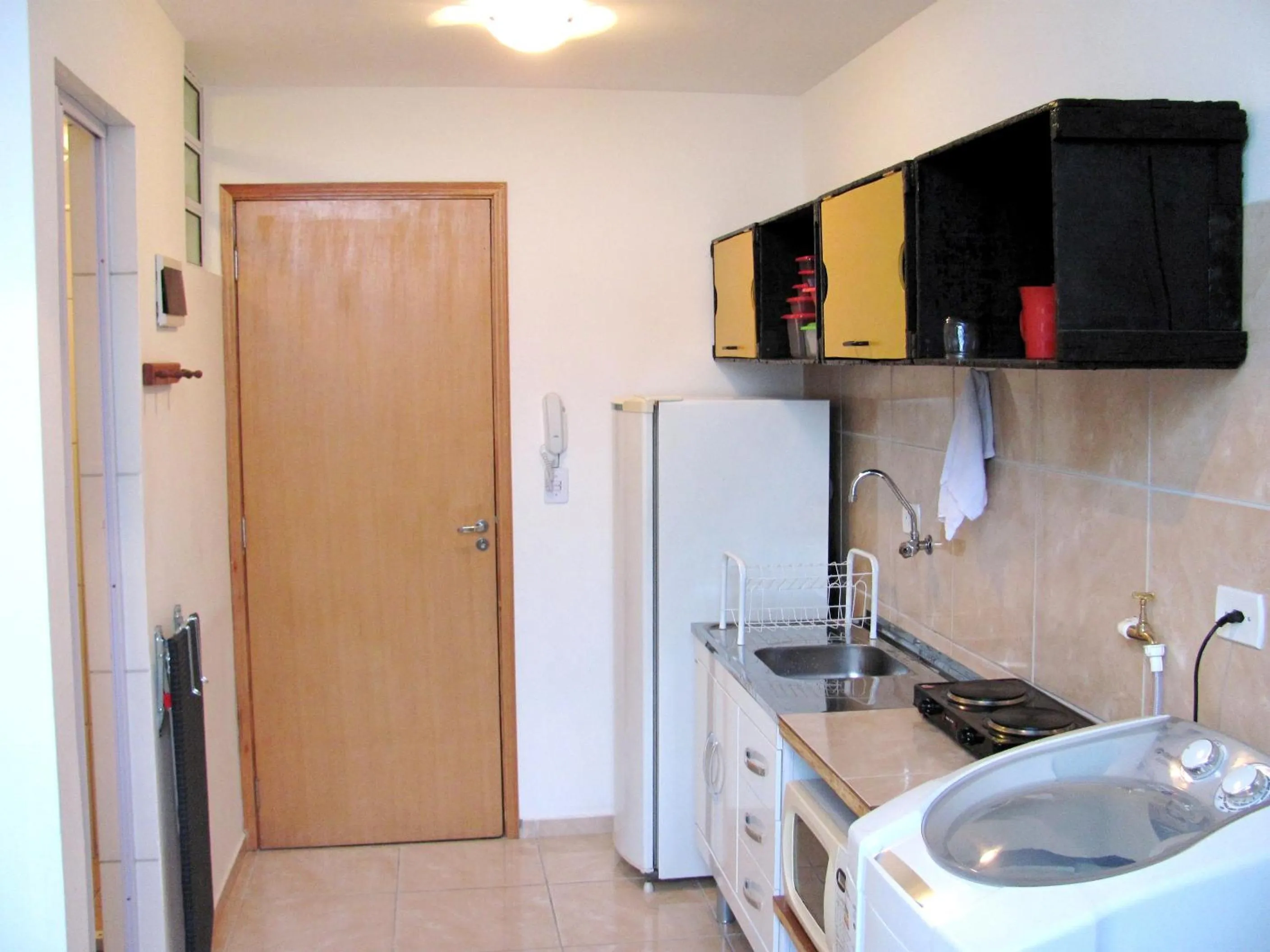 Kitchen or kitchenette in BH Studios Hotel Brás