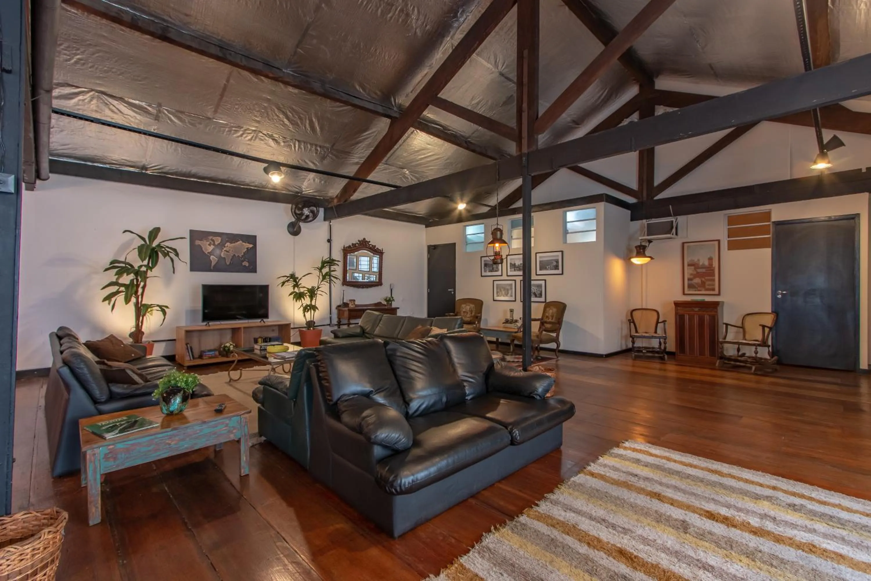 BH Studios Hotel Brás