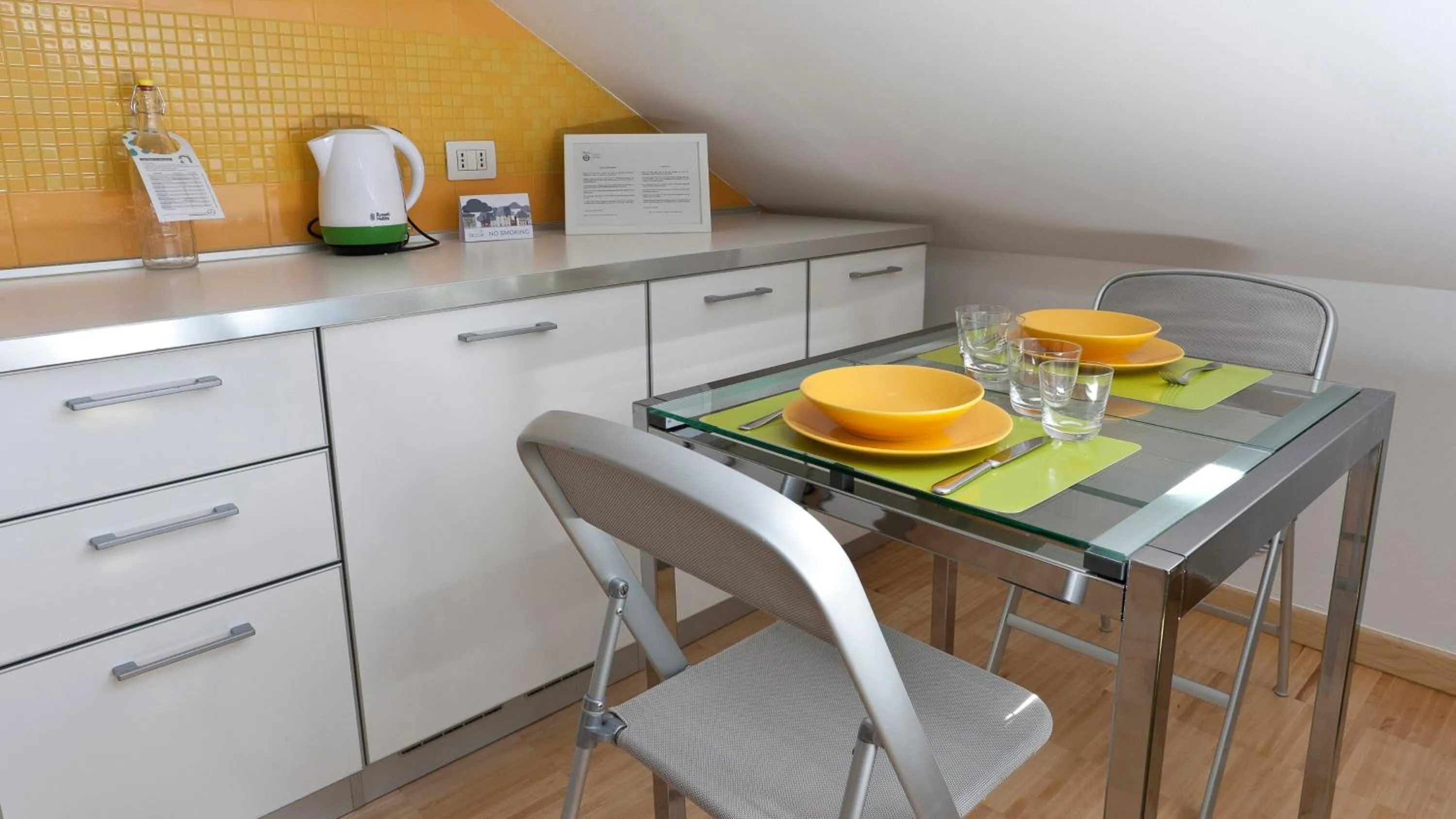 Dining area in Italianway Easy - Alessi 10