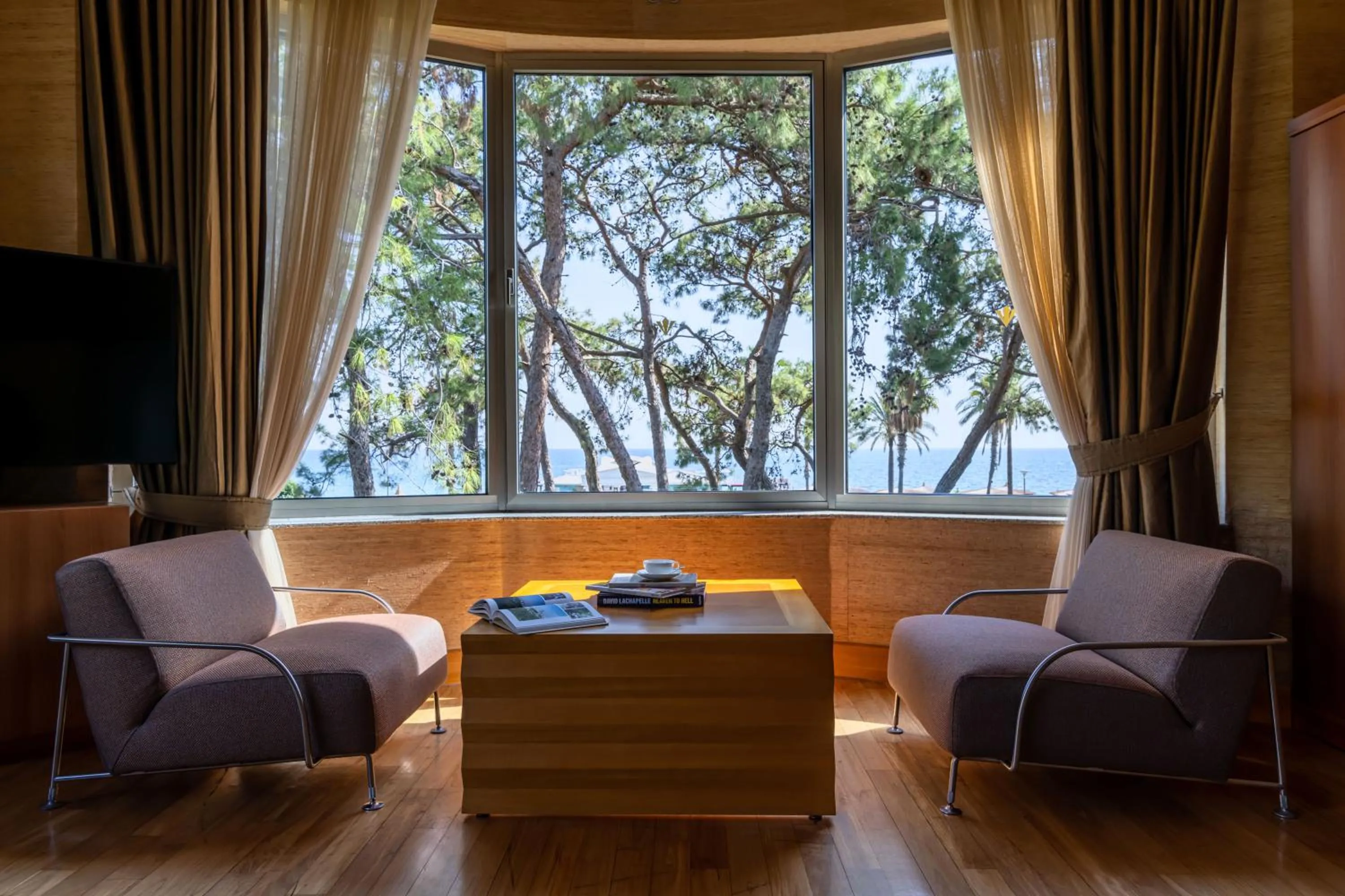 Photo of the whole room in Rixos Sungate - The Land of Legends Access