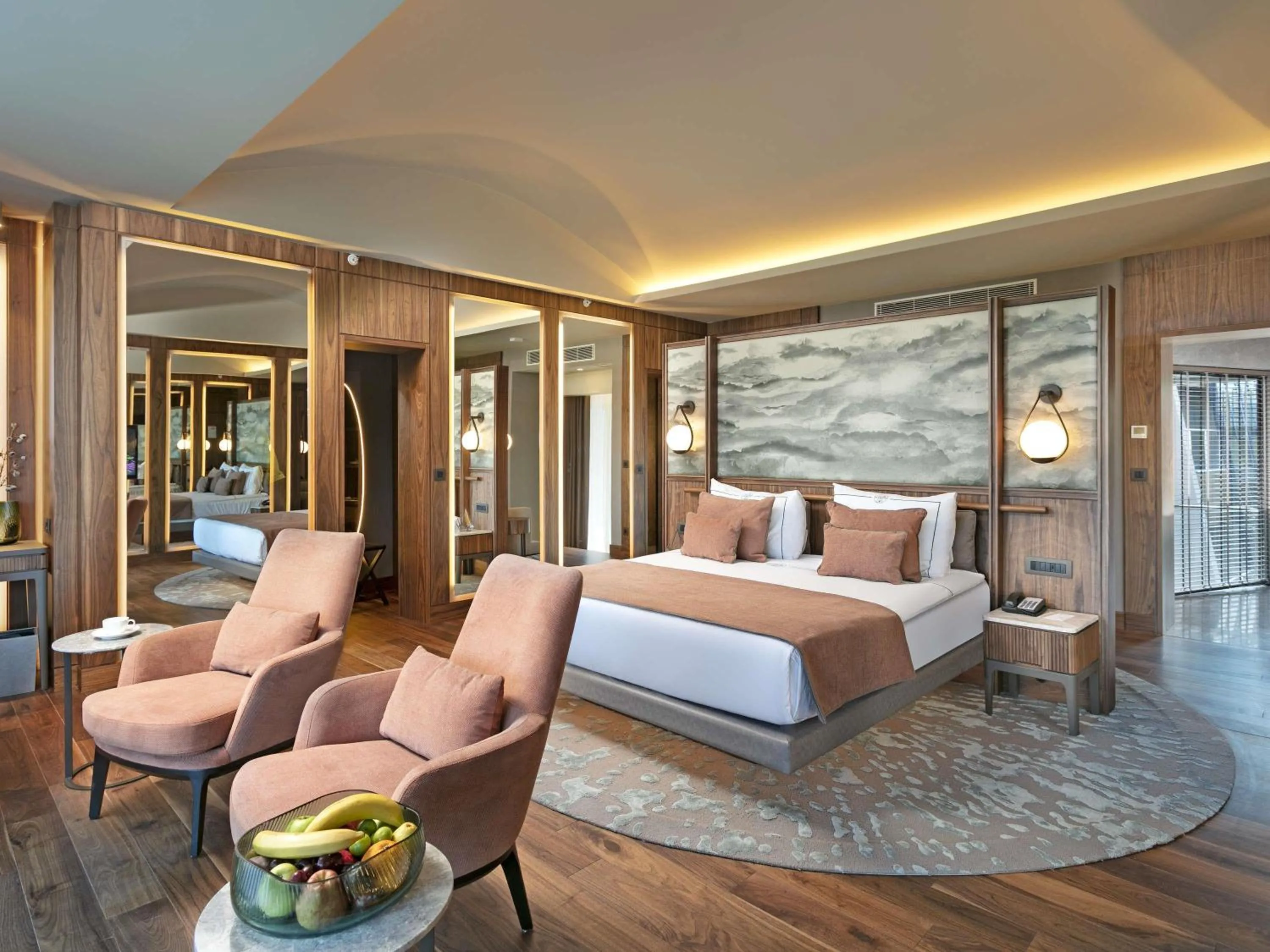 Bedroom, Bed in Rixos Sungate - The Land of Legends Access