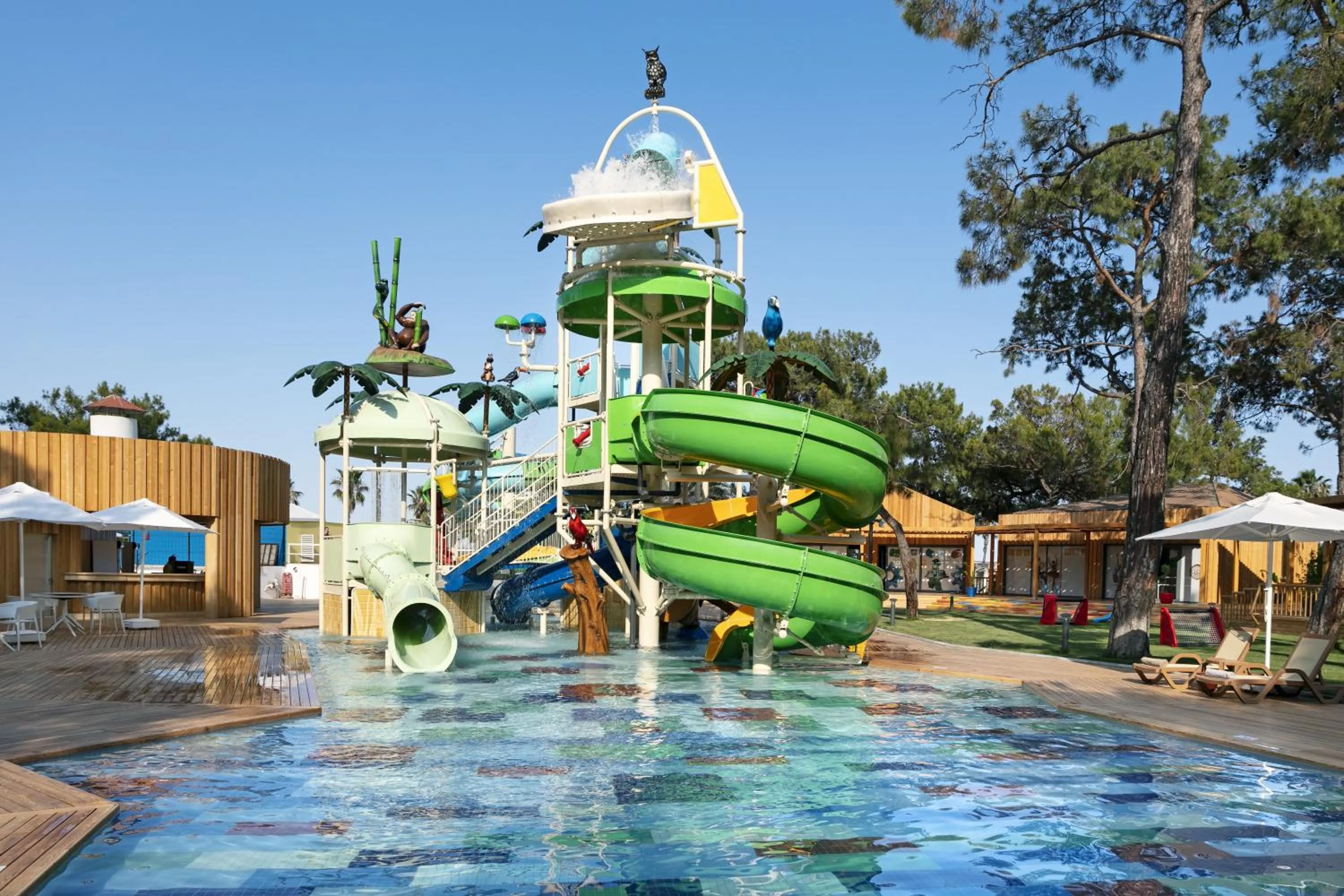 Aqua park in Rixos Sungate - The Land of Legends Access