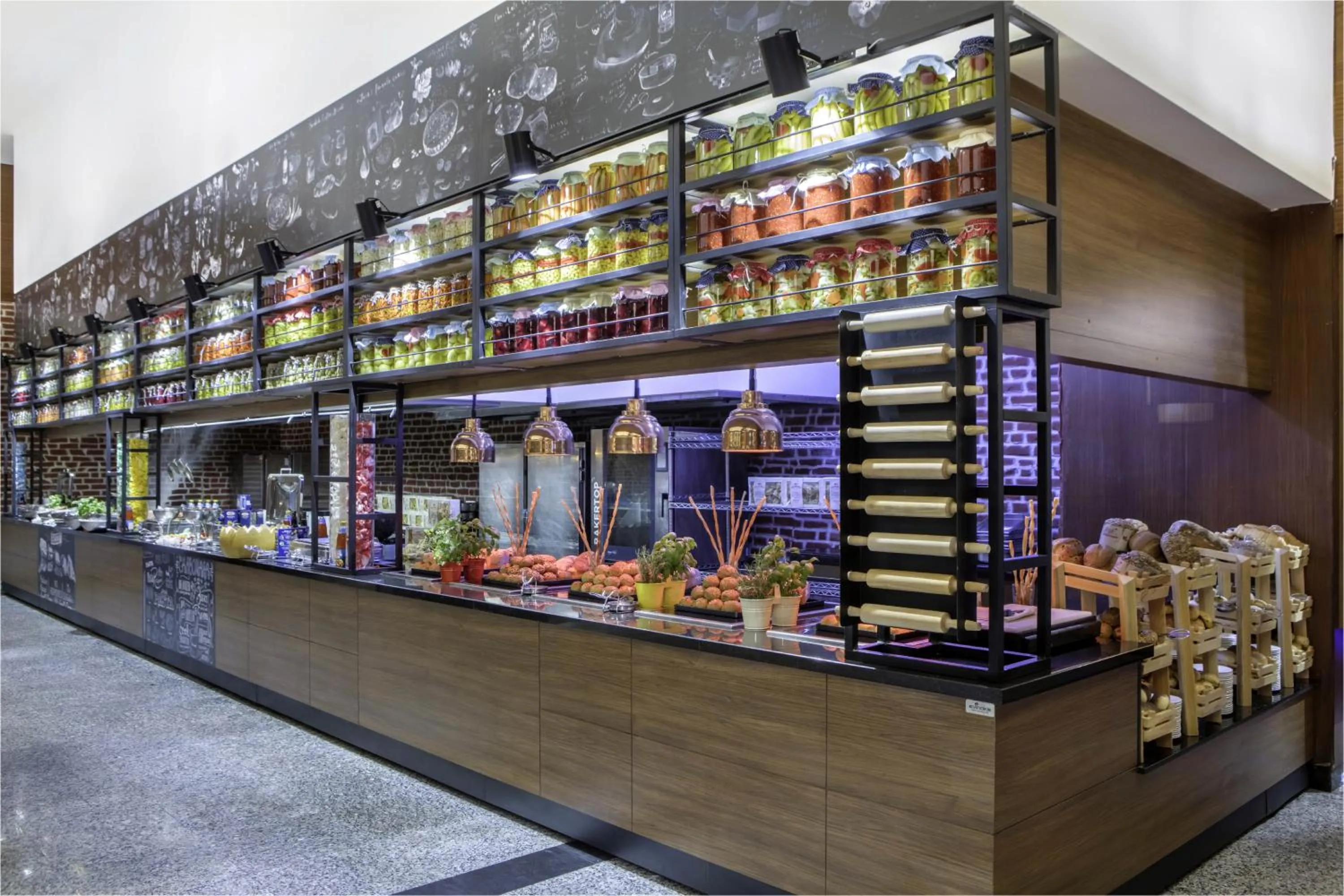 Breakfast in Rixos Sungate - The Land of Legends Access