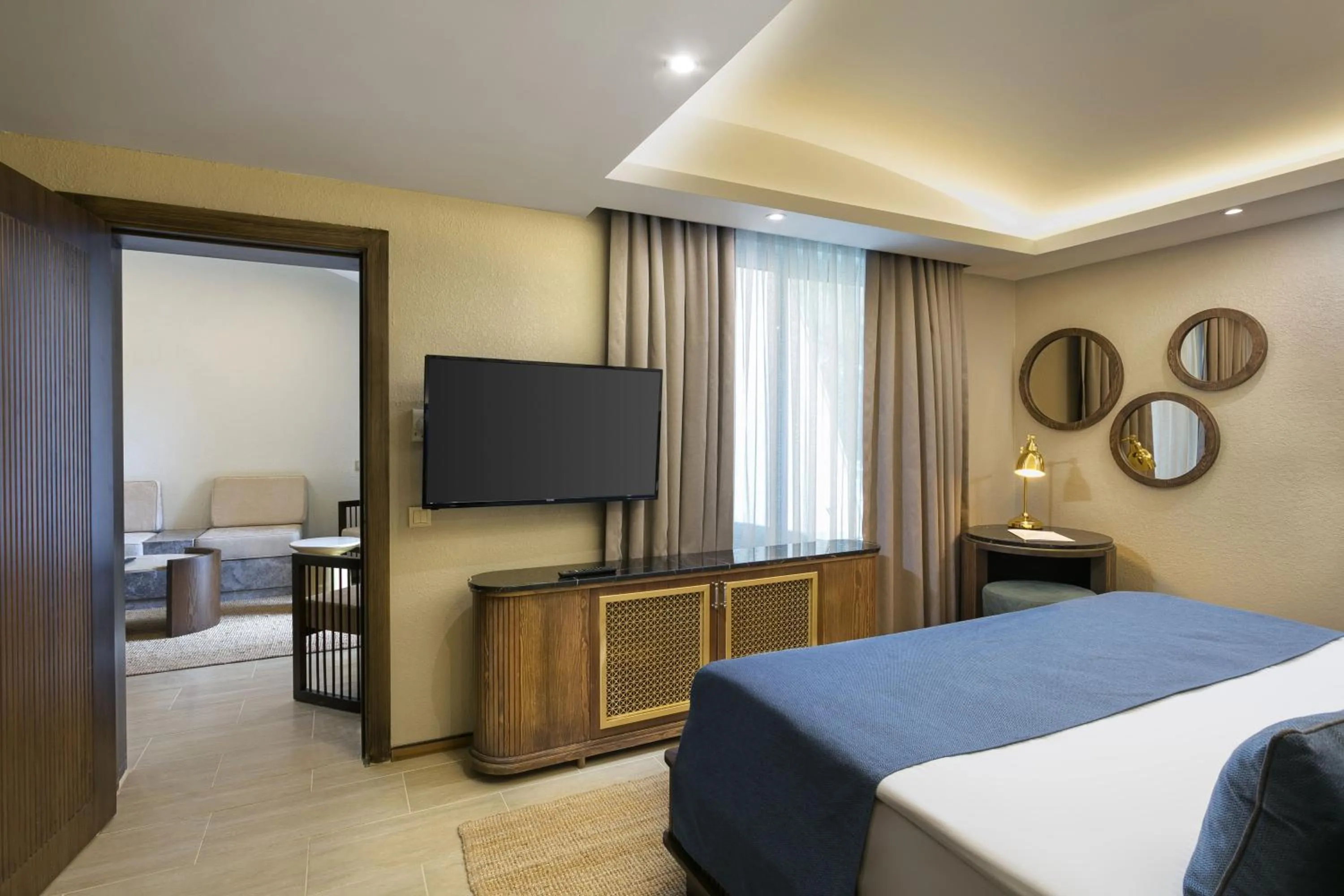 Bedroom, Bed in Rixos Sungate - The Land of Legends Access