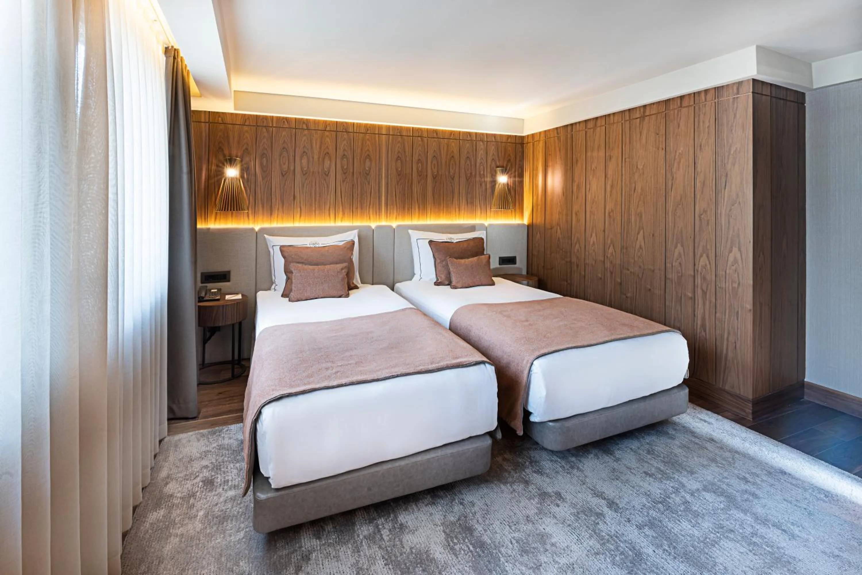 Bedroom, Bed in Rixos Sungate - The Land of Legends Access