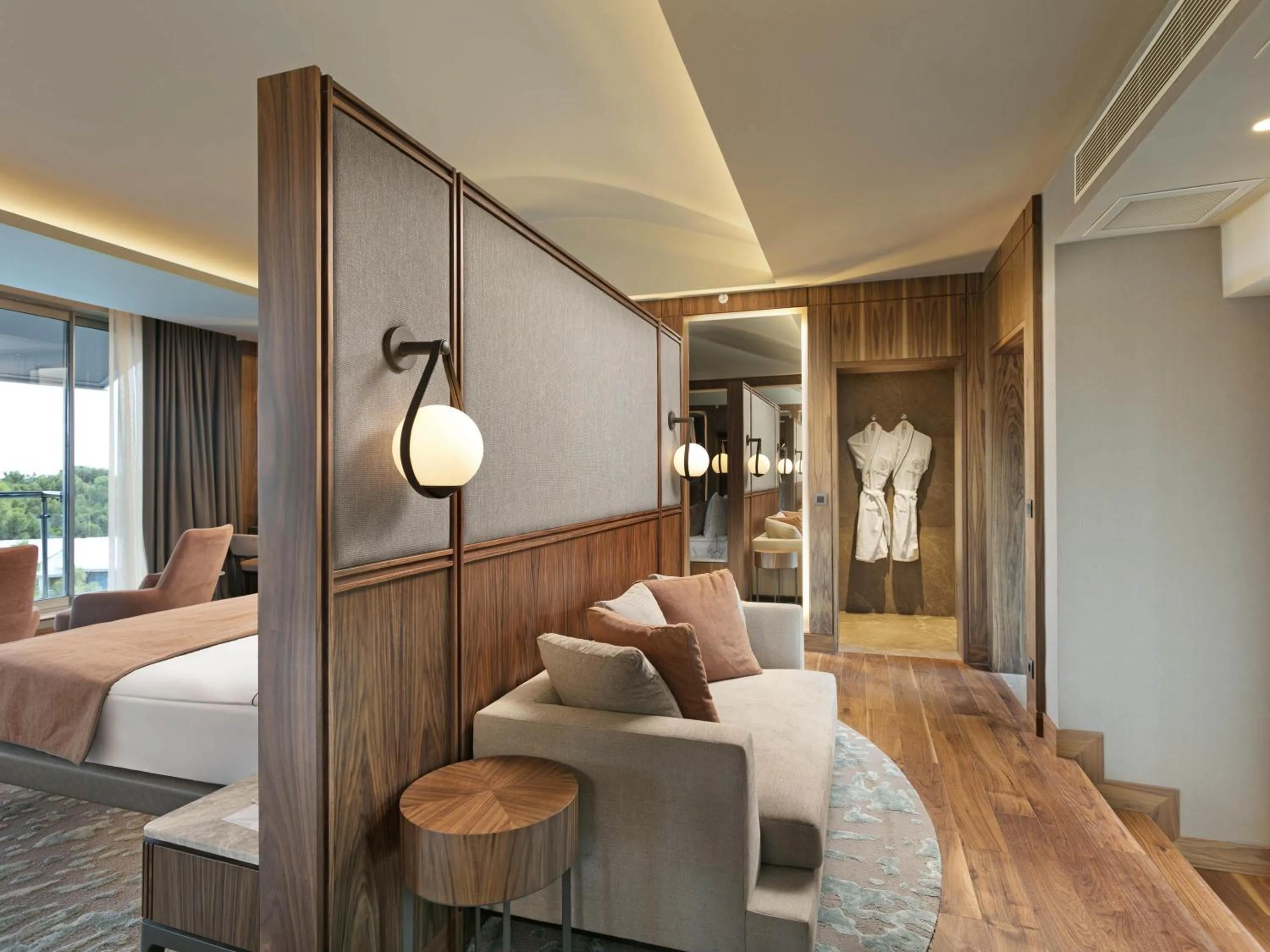 Bedroom, Bed in Rixos Sungate - The Land of Legends Access