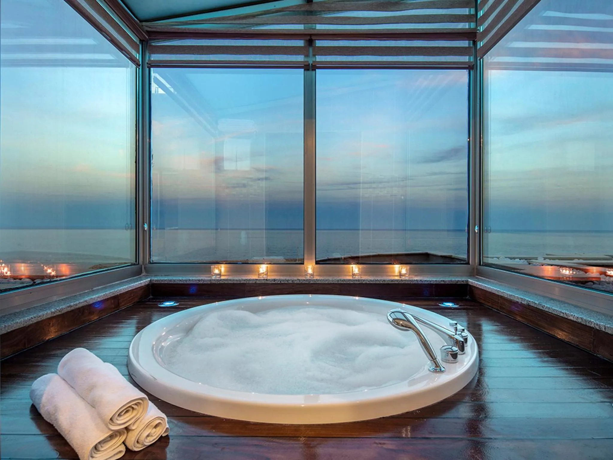 Hot Tub in Rixos Sungate - The Land of Legends Access