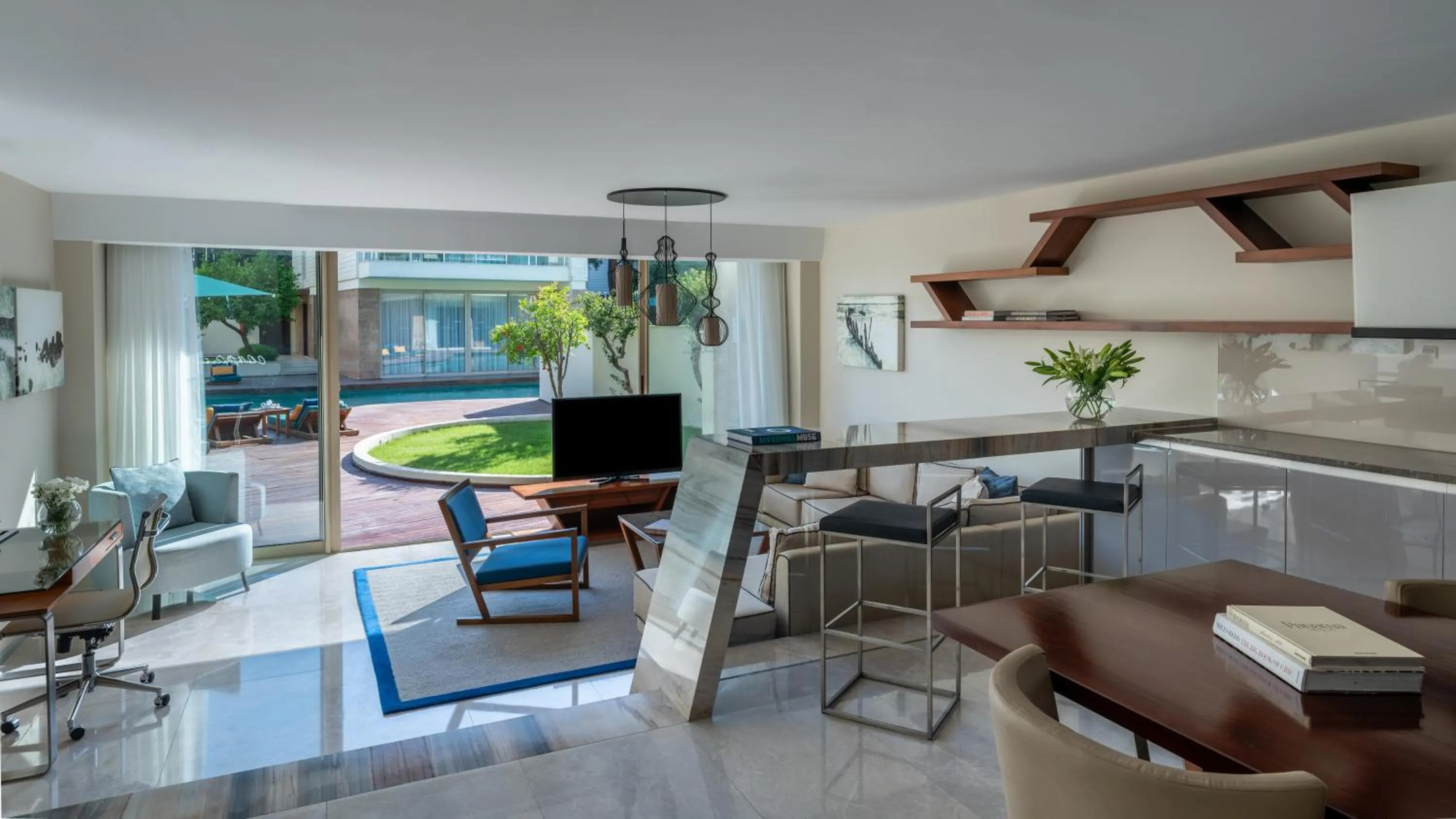 Communal lounge/ TV room in Rixos Premium Belek - The Land of Legends Access