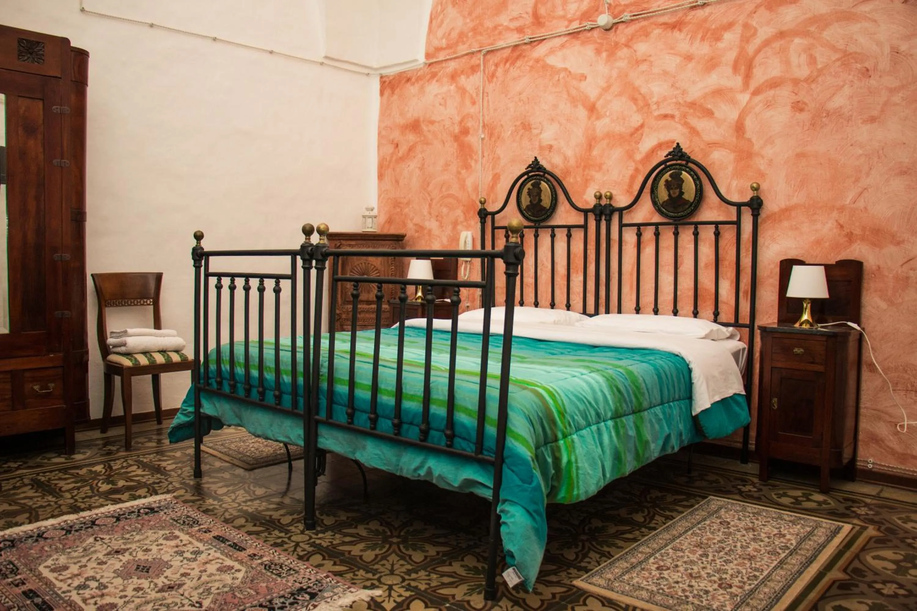 Bed in Apulia '800