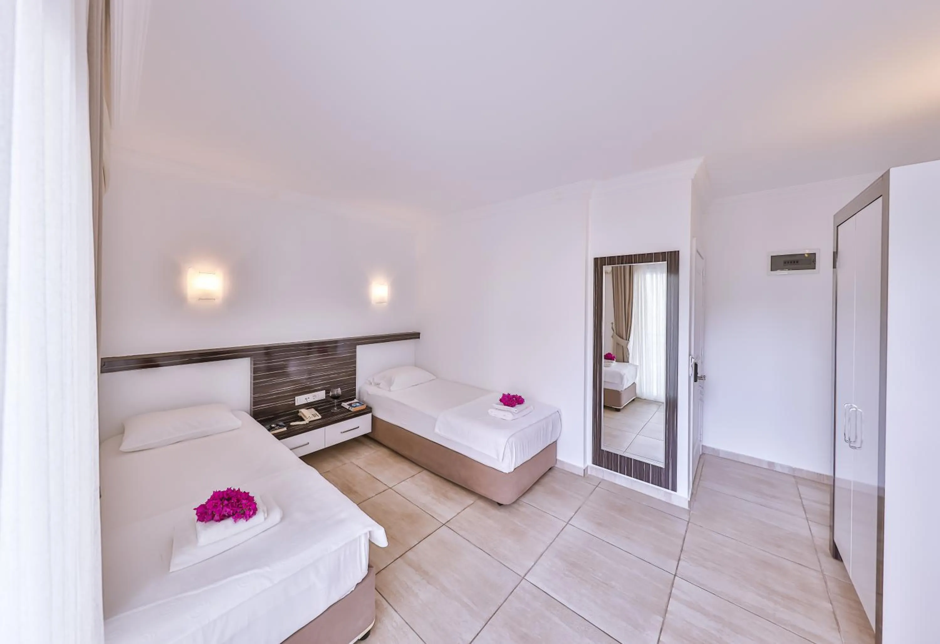 Photo of the whole room in Belinda Hotel