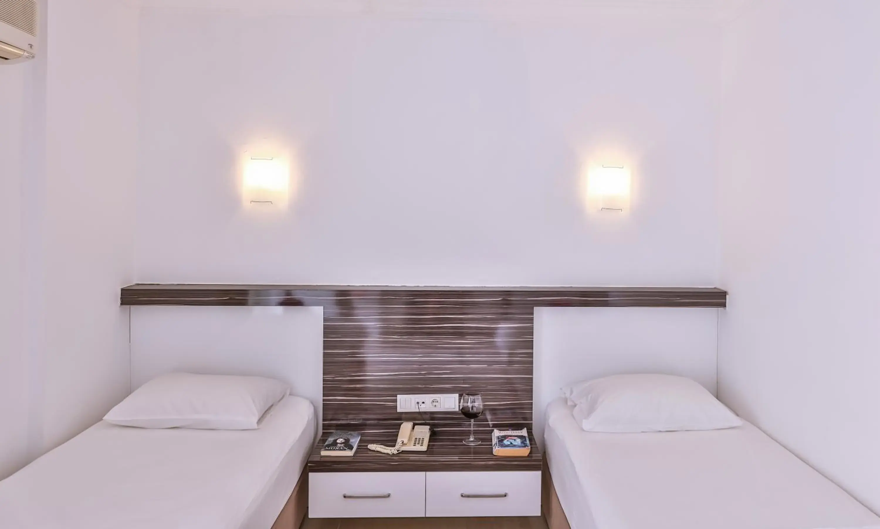 Twin Room with Side Sea View - single occupancy in Belinda Hotel Twin Room with Side Sea View - single occupancy in Belinda Hotel