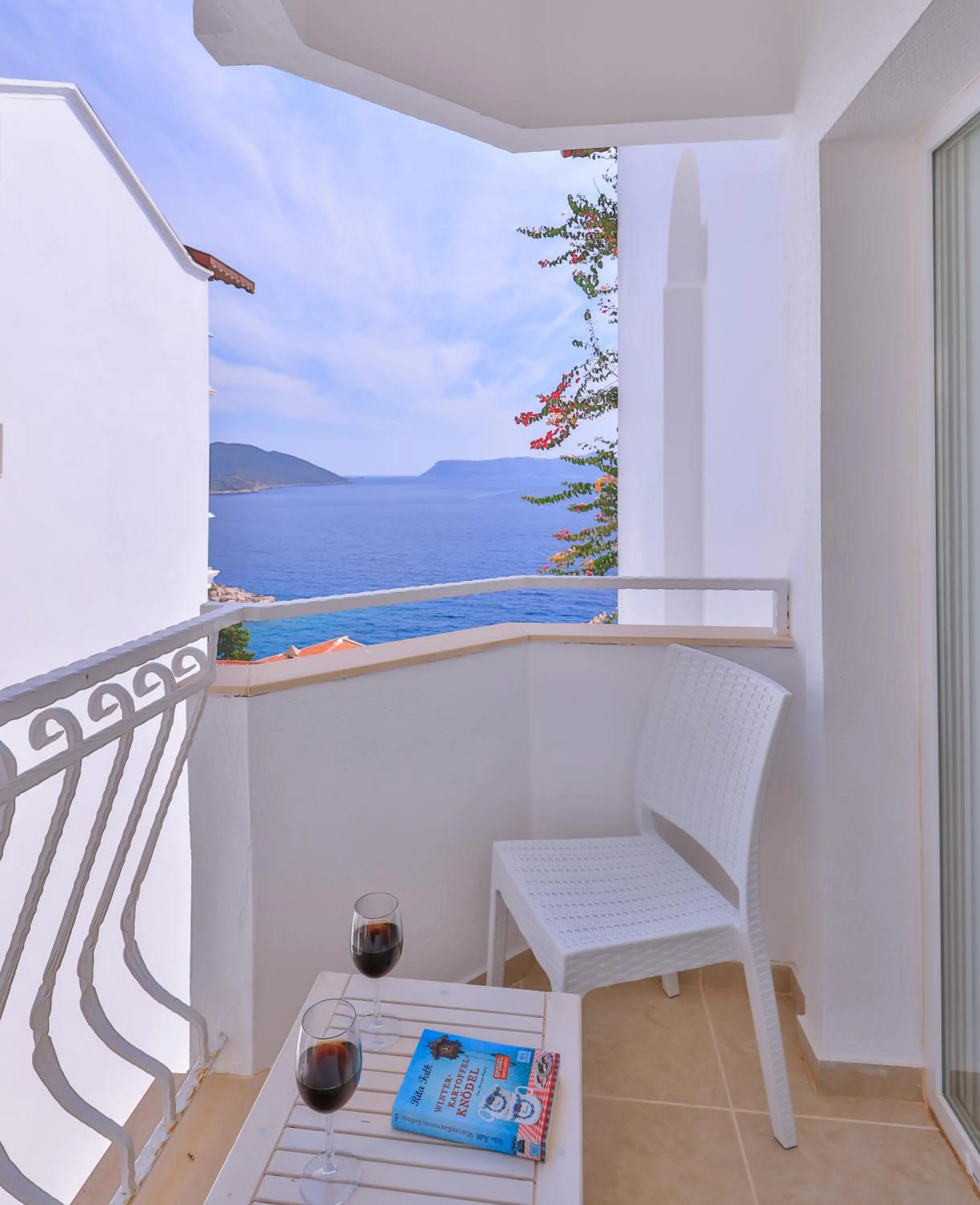 Balcony/Terrace in Belinda Hotel