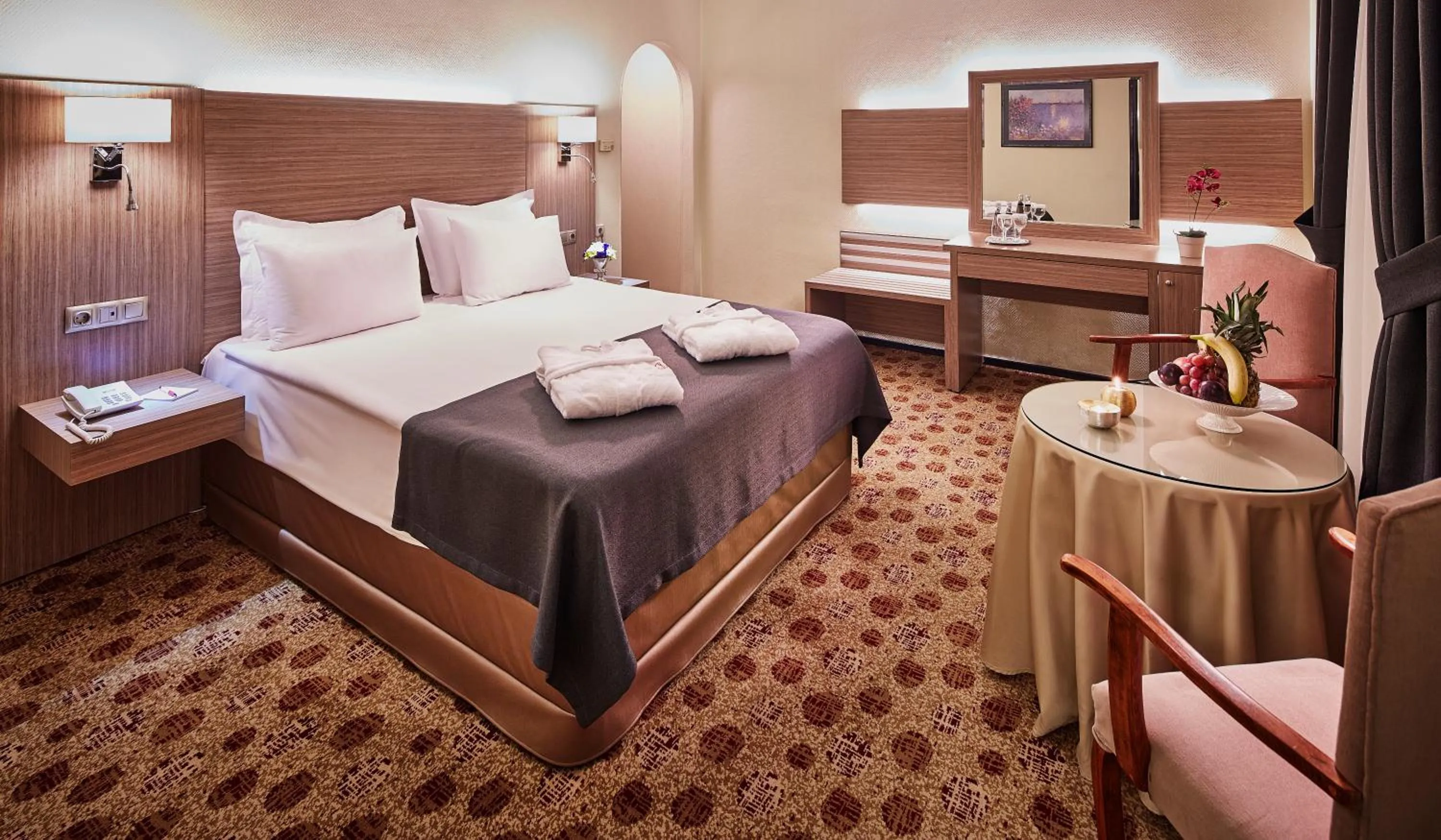 Photo of the whole room, Bed in Güneş Hotel Merter