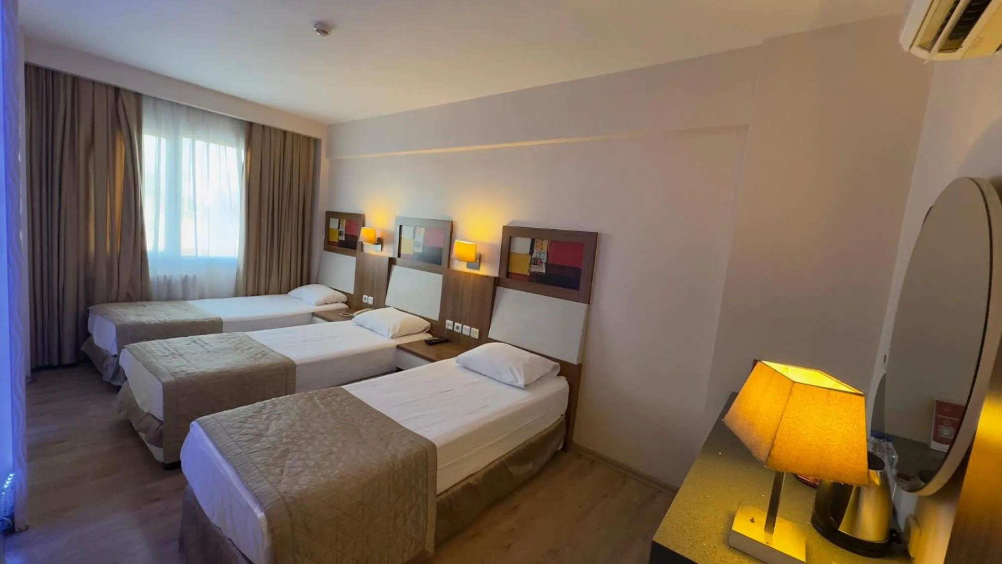 Bed in Hotel Baylan İzmir