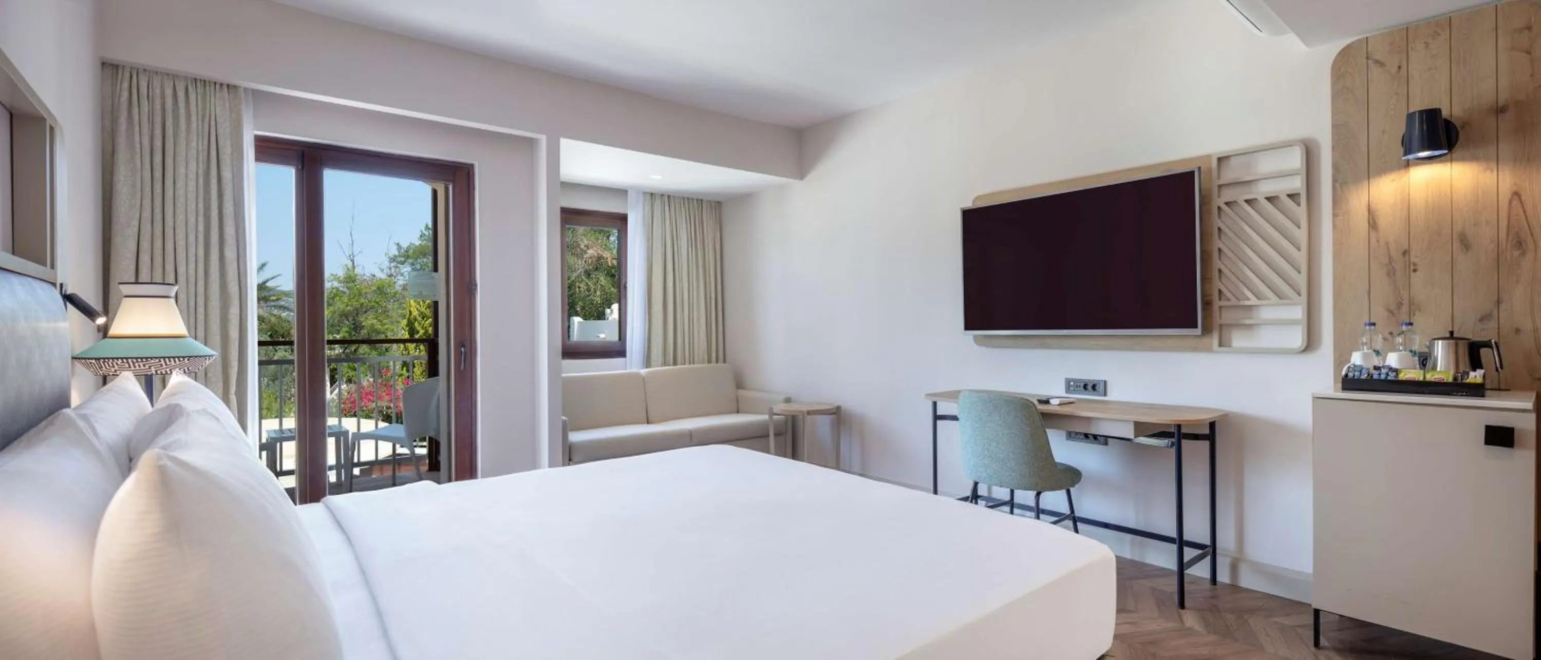 Bed in DoubleTree by Hilton Bodrum Isil Club Ultra All-Inclusive Resort