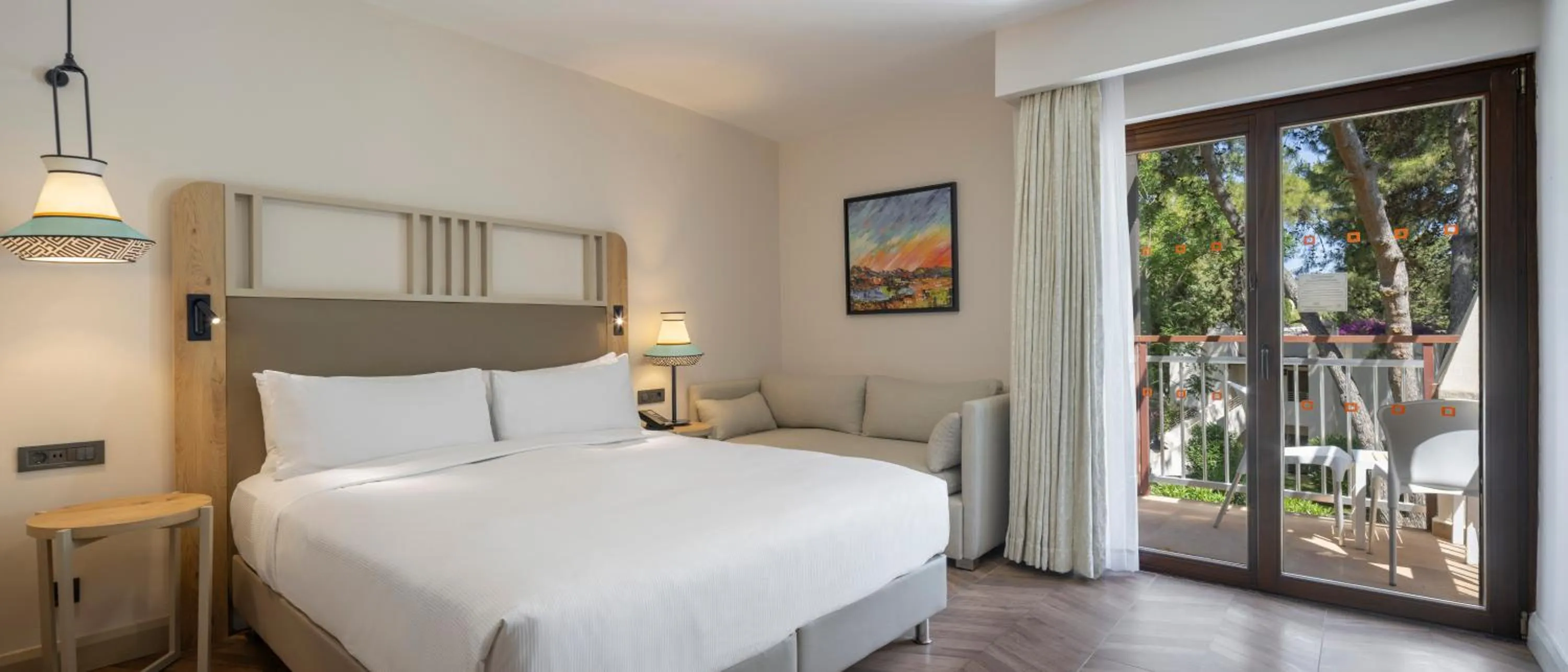 Bedroom, Bed in DoubleTree by Hilton Bodrum Isil Club Ultra All-Inclusive Resort