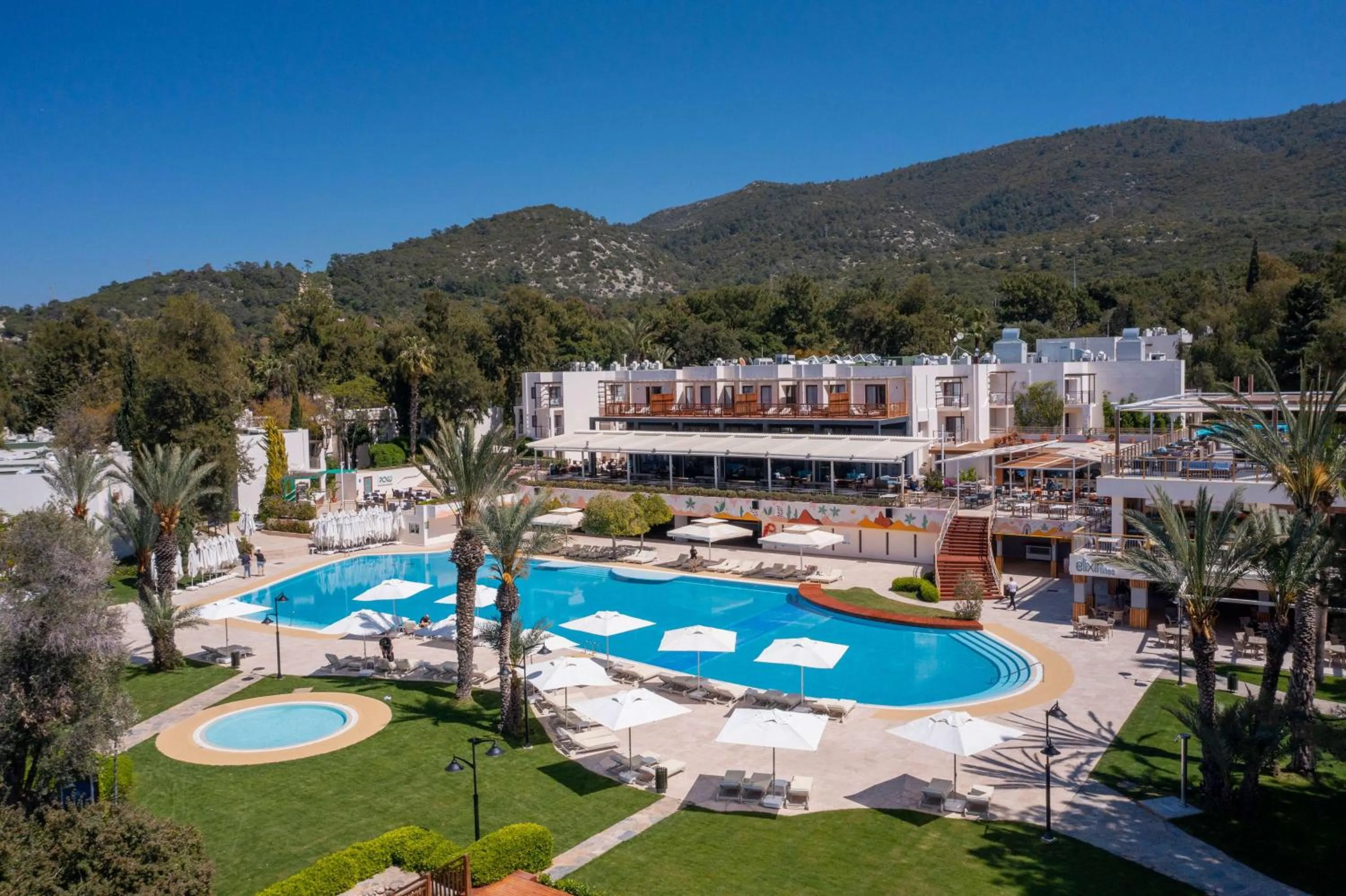 Pool view in DoubleTree by Hilton Bodrum Isil Club Ultra All-Inclusive Resort