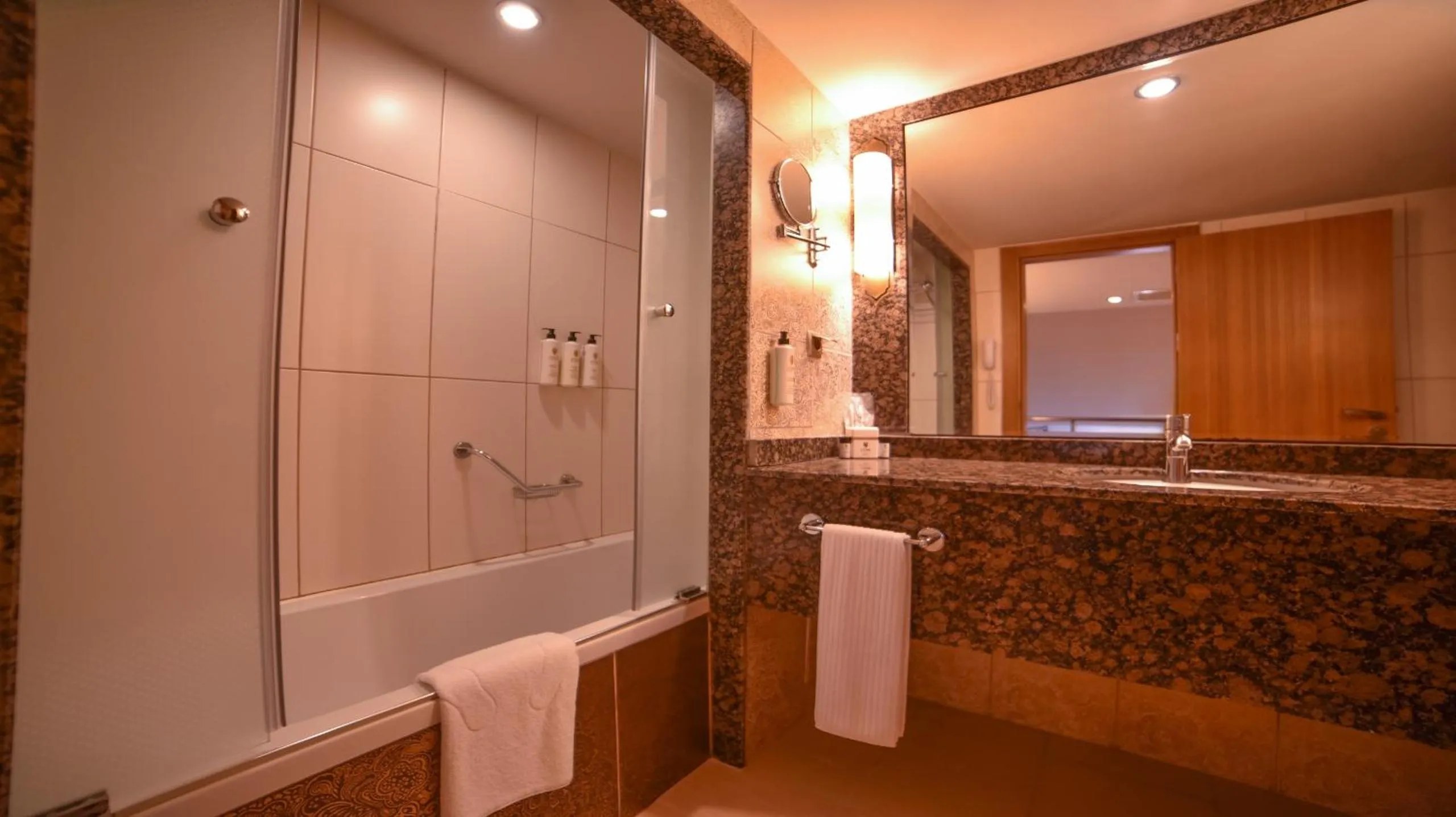 Bathroom in Royal Dragon Hotel