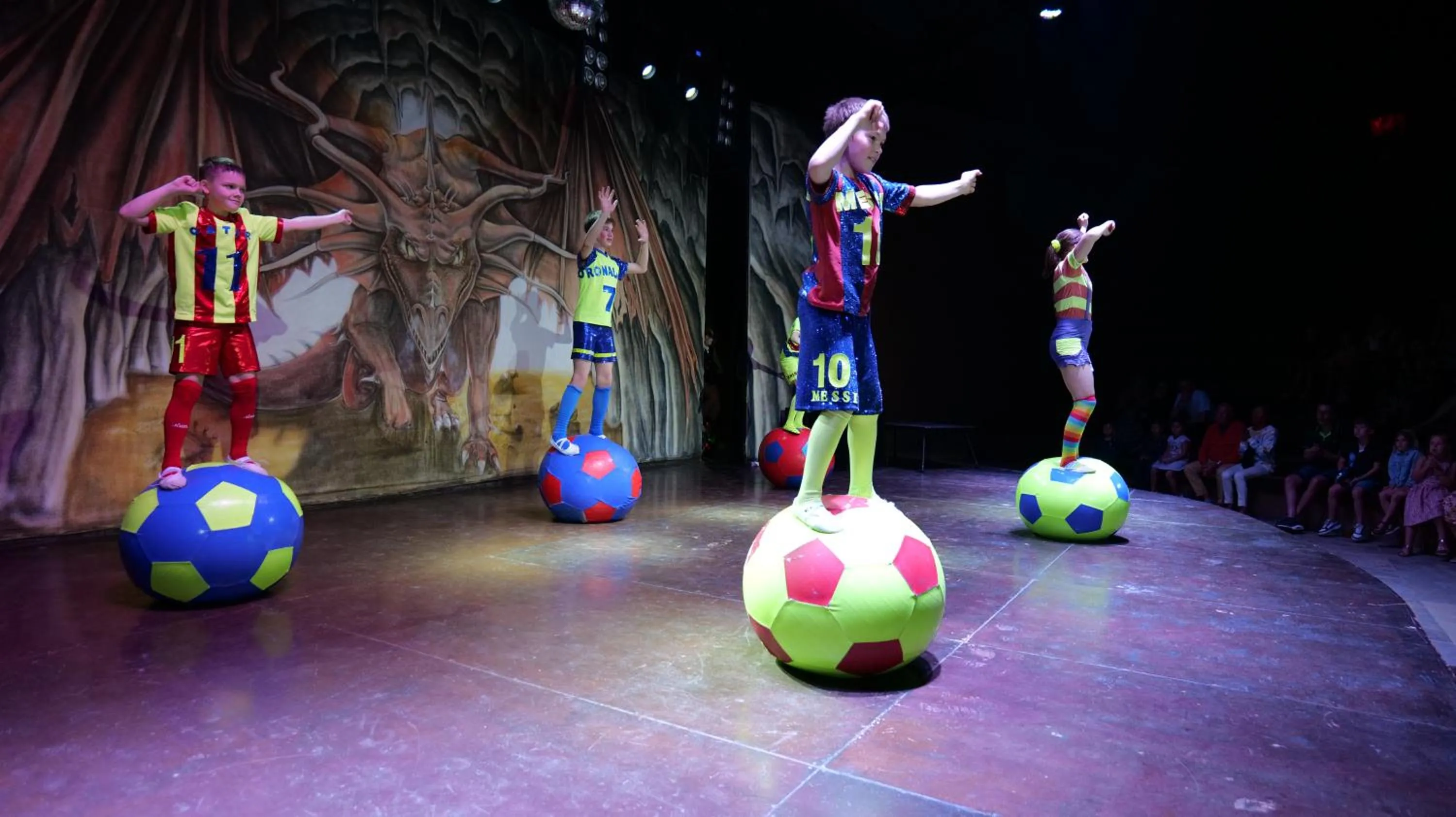 Entertainment in Royal Dragon Hotel