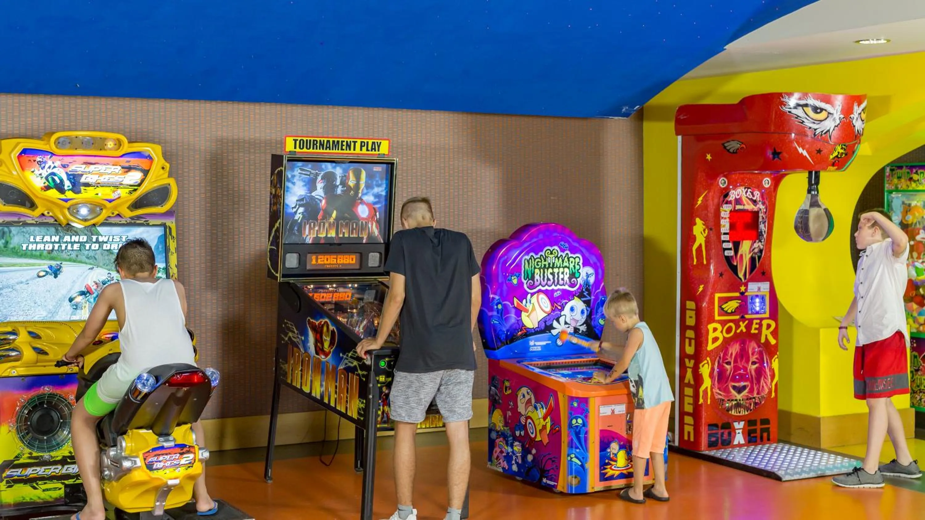 Game Room in Royal Dragon Hotel