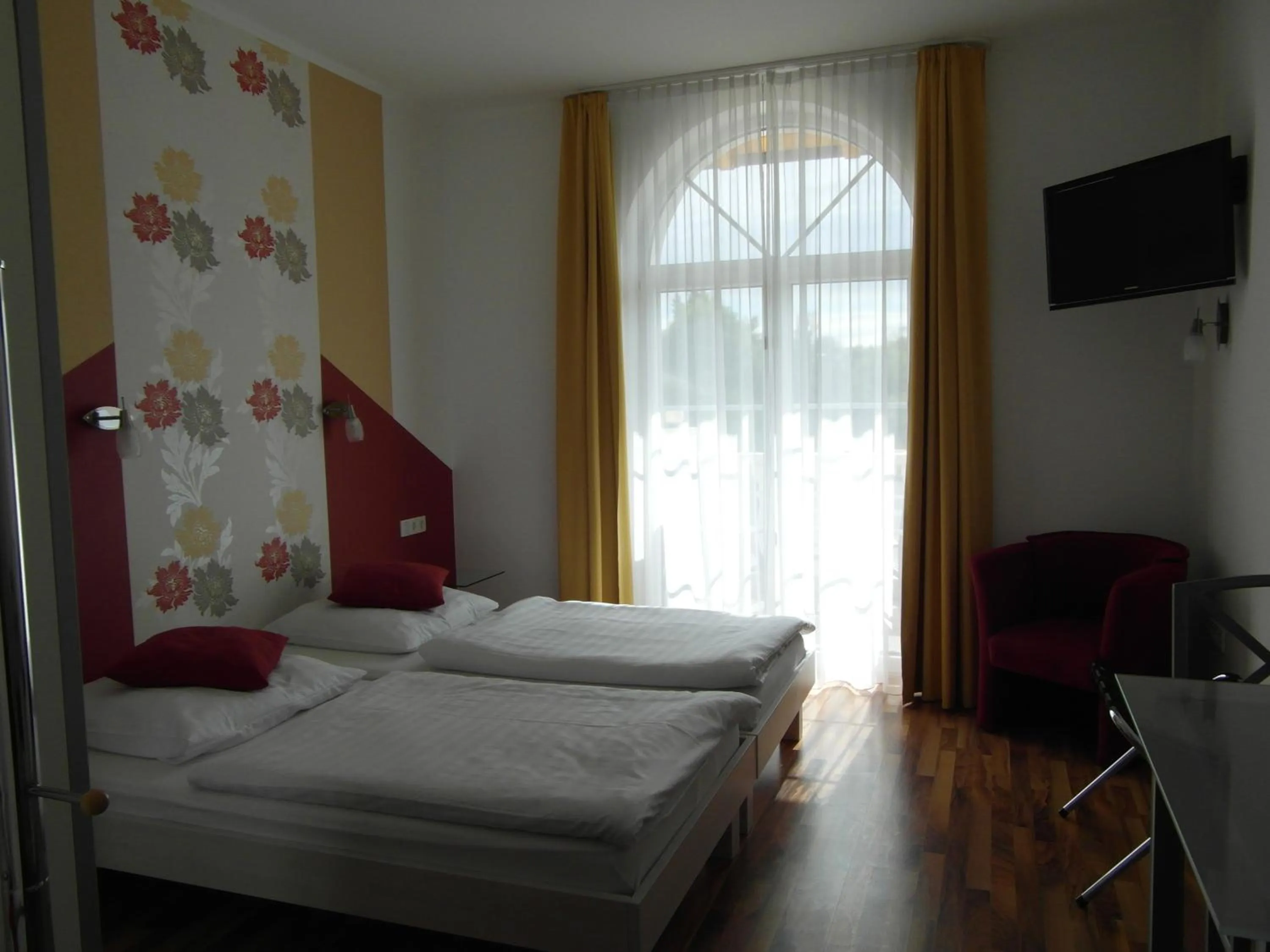 Day, Bed in Hotel Am Donaubogen
