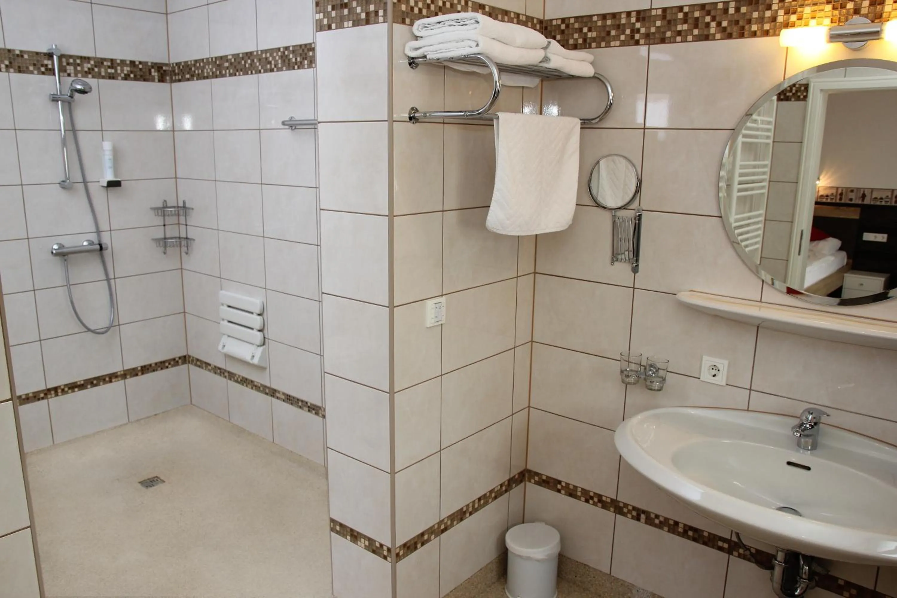 Facility for disabled guests in Hotel Am Donaubogen