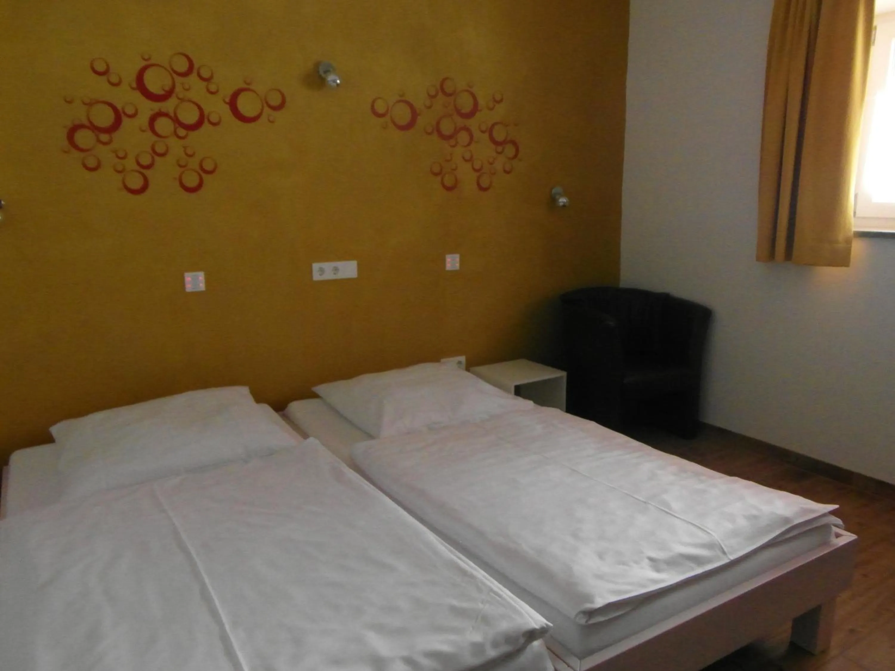 Photo of the whole room, Bed in Hotel Am Donaubogen