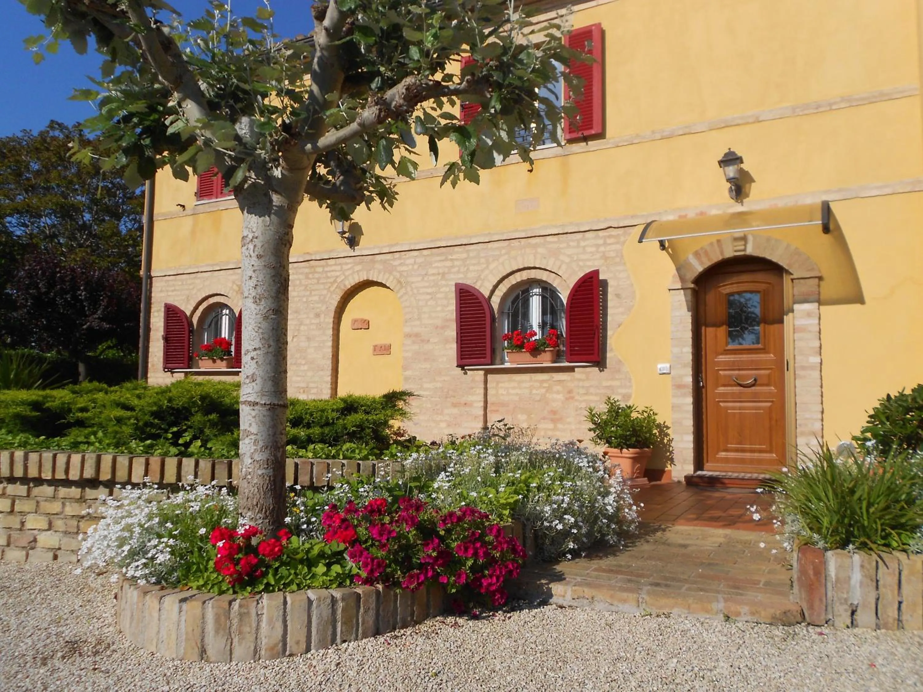 Facade/entrance in A Casa Di Pici