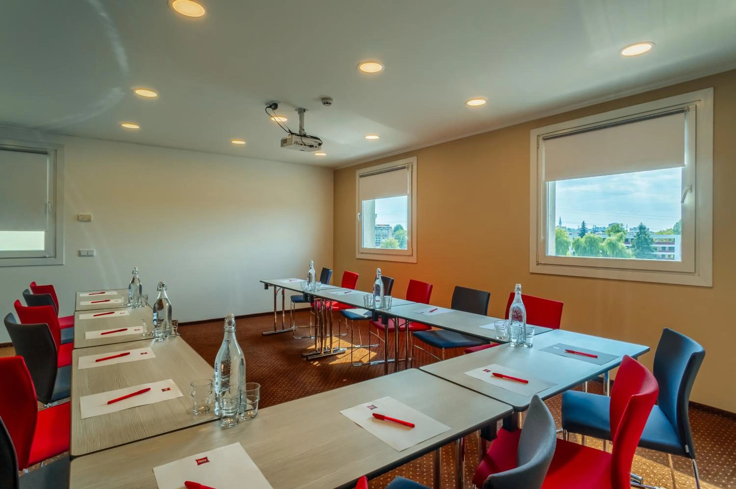 Meeting/conference room in Ibis Częstochowa