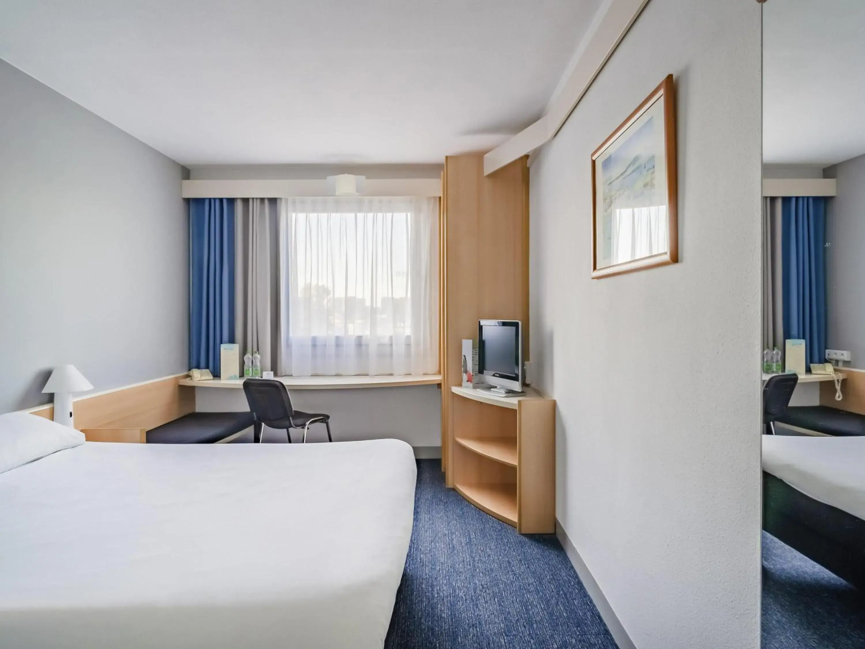 Double Room in Ibis Częstochowa Double Room in Ibis Częstochowa