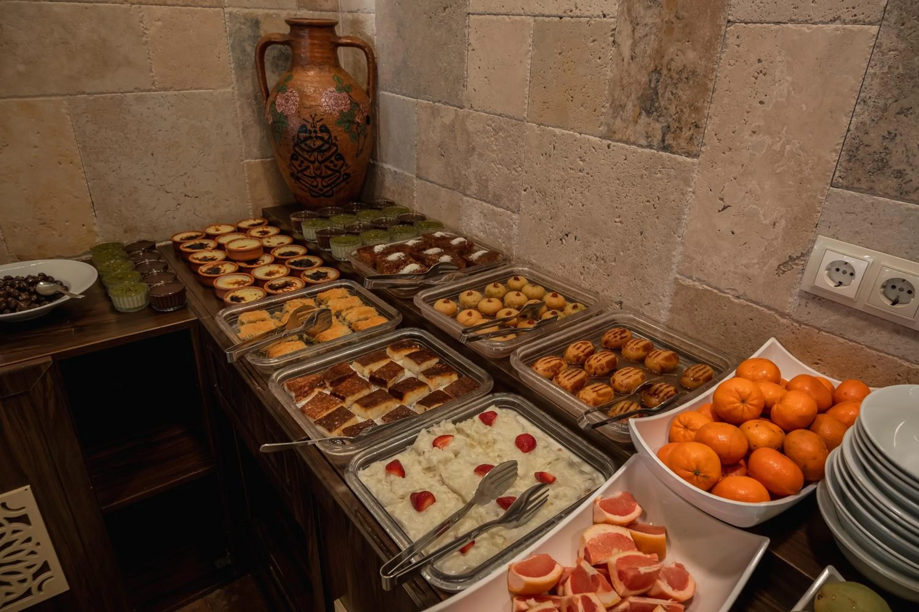 Property building in Buyuk Truva Hotel