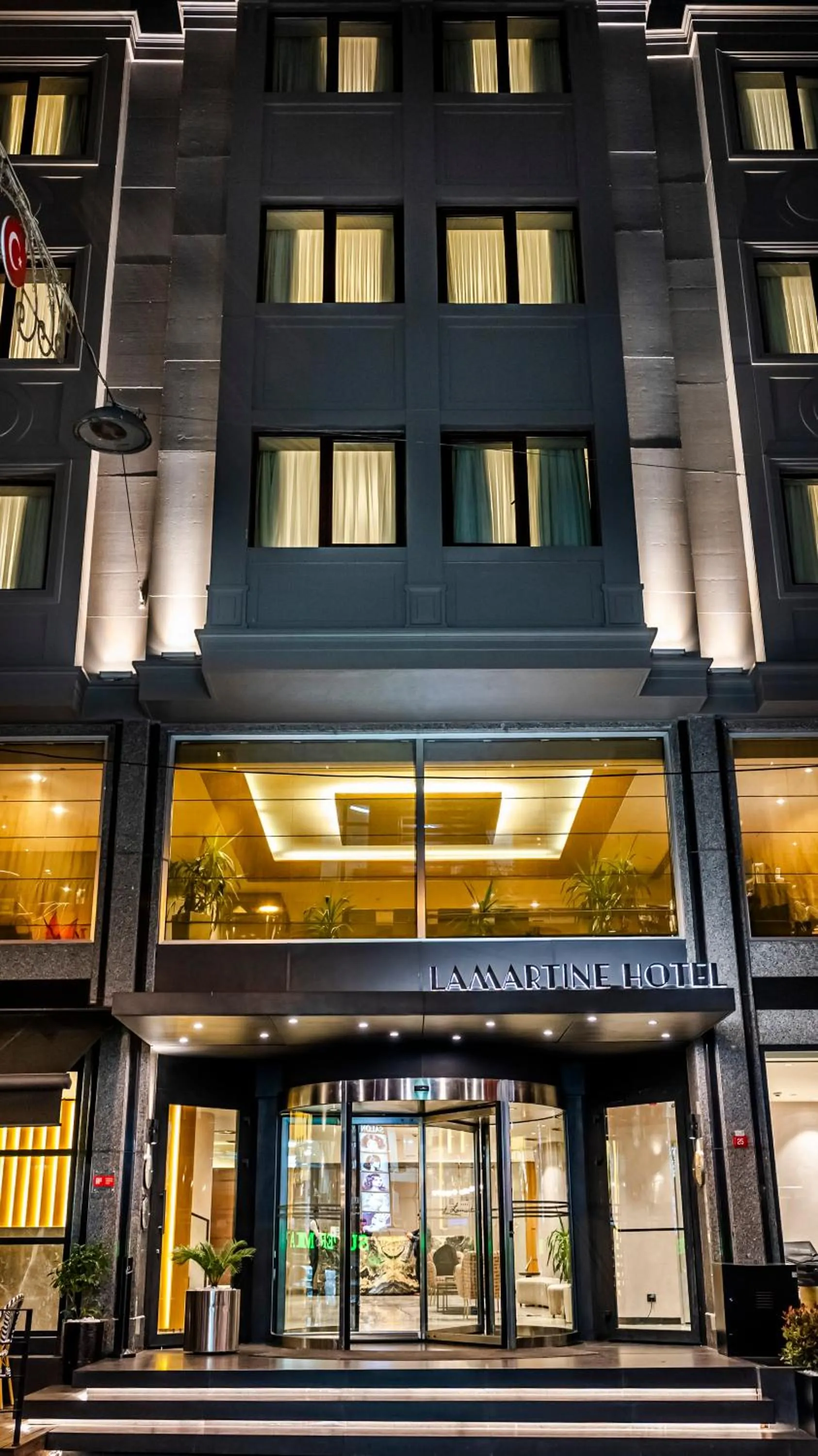 Property building in Lamartine Hotel