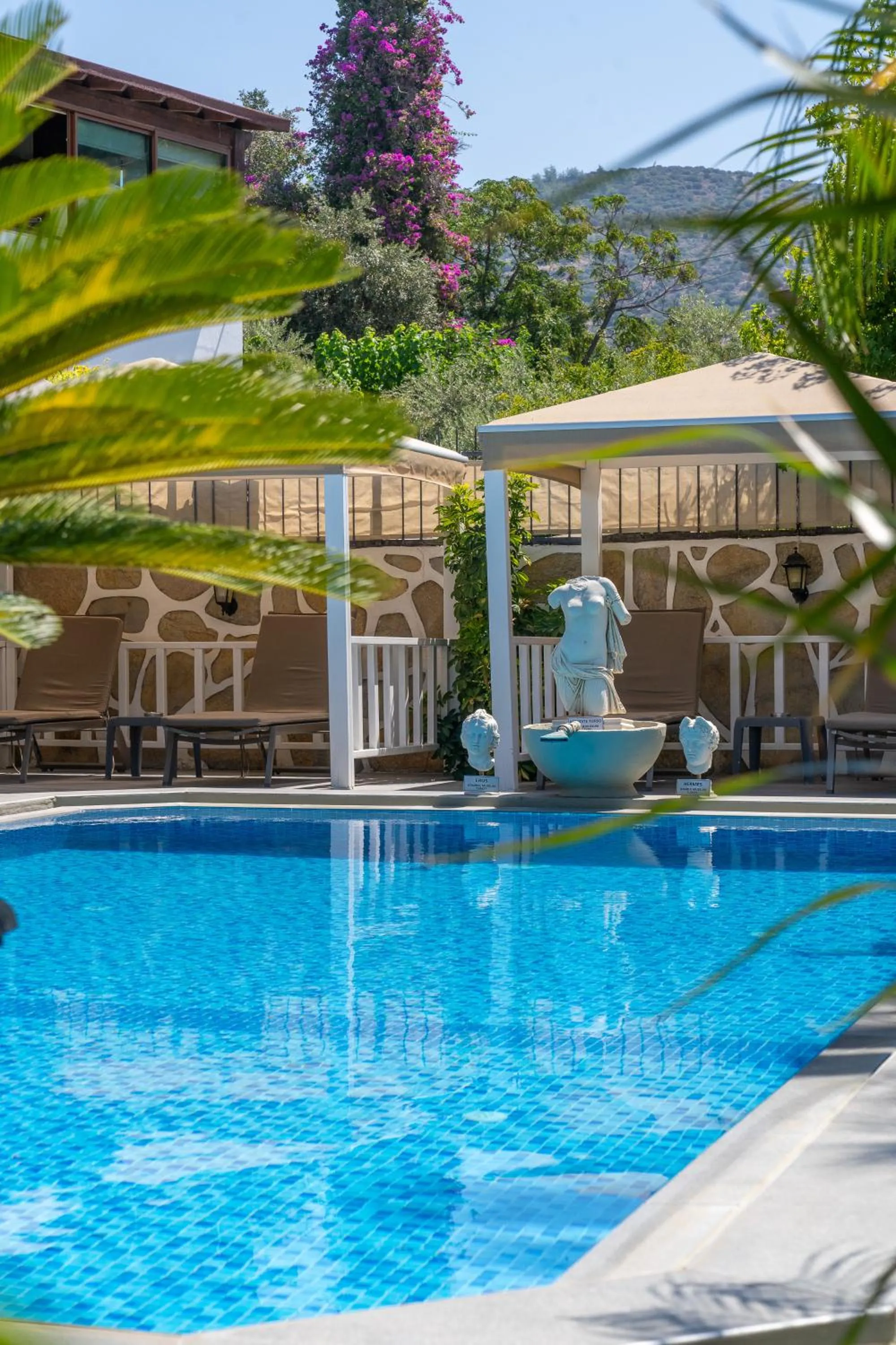 Swimming pool in Artunc Hotel Bodrum