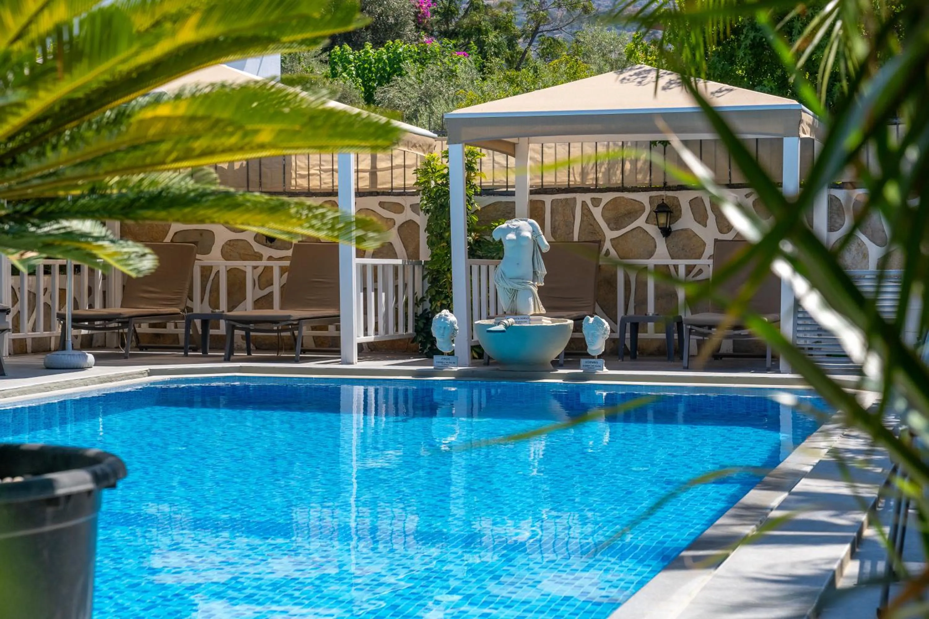Swimming pool in Artunc Hotel Bodrum