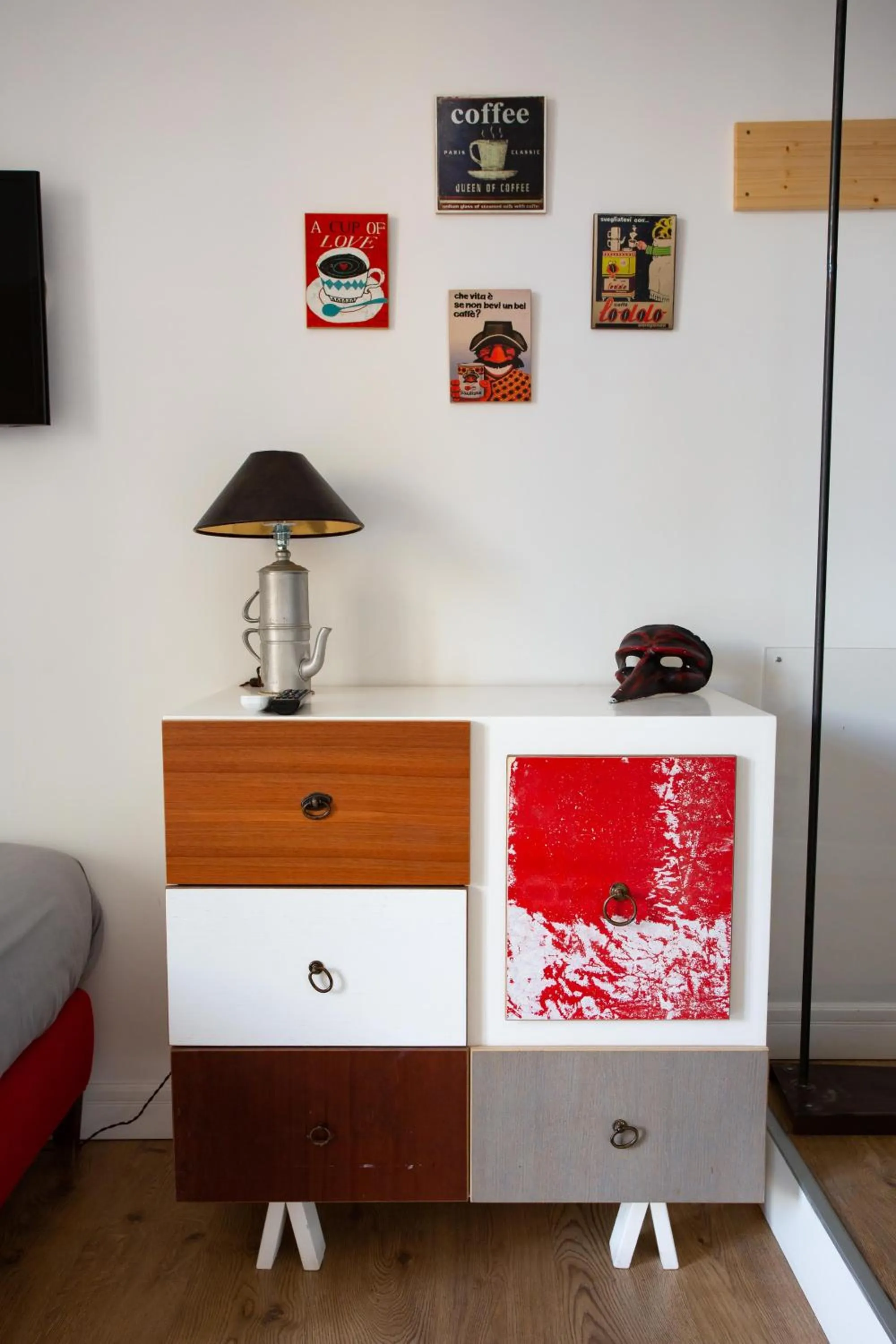 Decorative detail in Napoli Bonita b&b