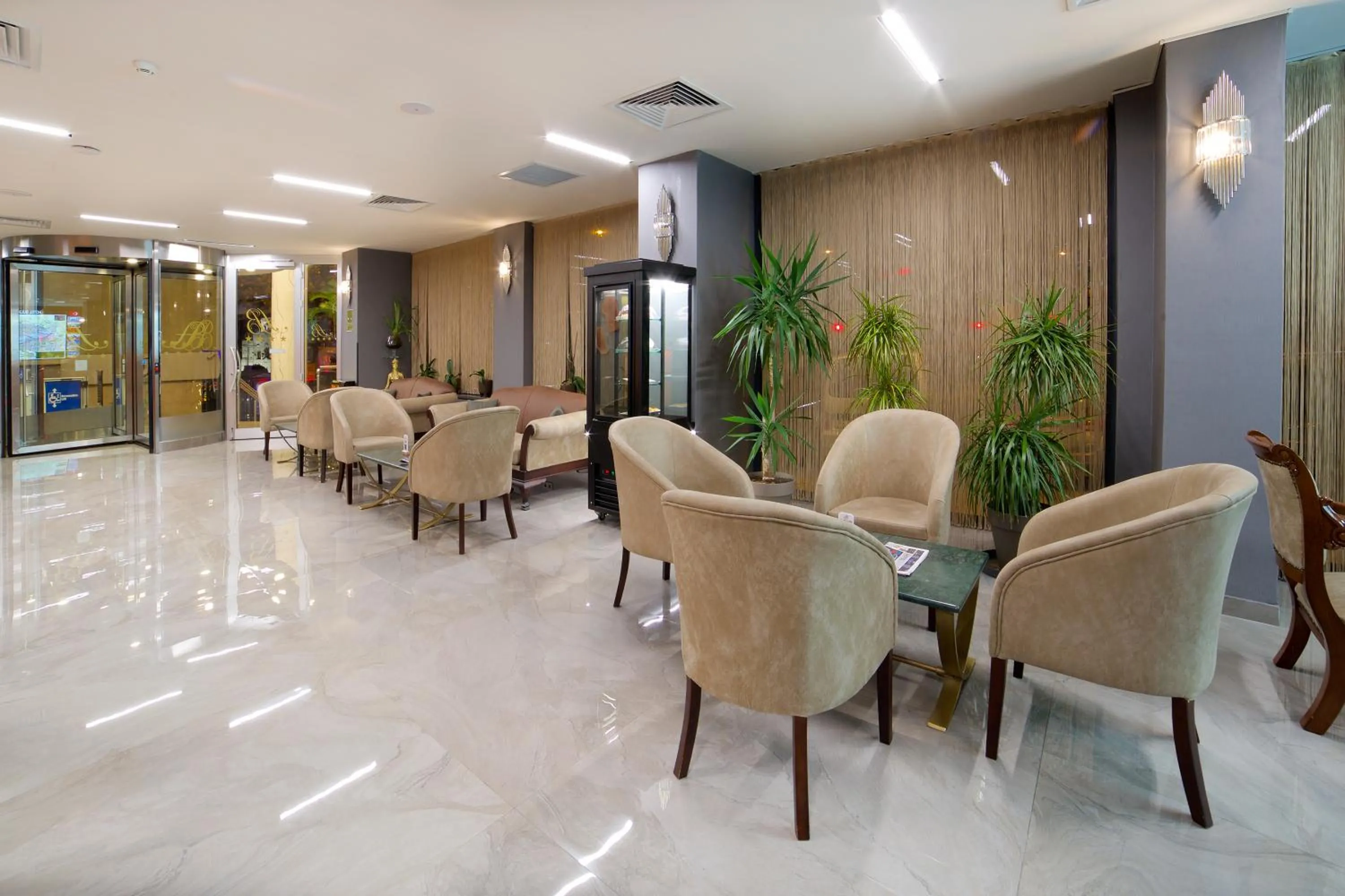 Lobby or reception in Hotel Bulvar Palas